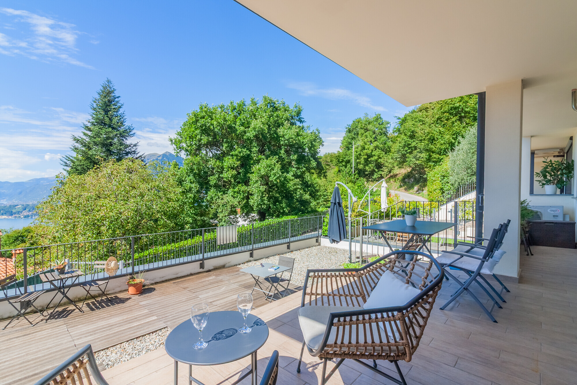 molteni_real_estate_perledo_vendita_forsale_villetta_villa_appartamento_apartament_vistalago_lakeview_terrace_terrazzo_lakecomo (2)