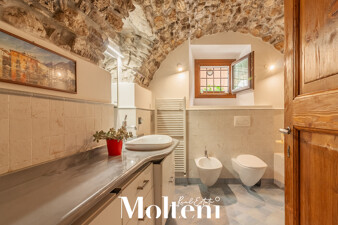 lierna-casa-house-terrazza-terrace-garage-vendita-forsale-lakecomo-moltenirealestate-molteniexclusive (18)