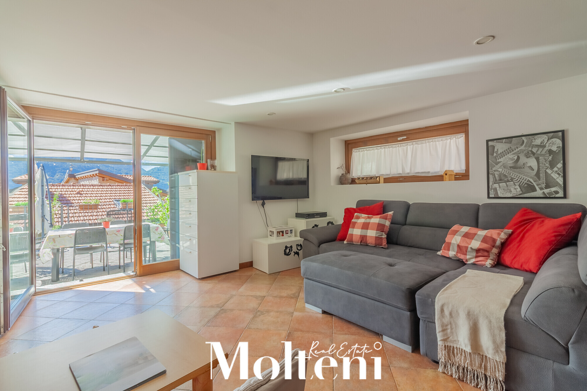 lierna-casa-house-terrazza-terrace-garage-vendita-forsale-lakecomo-moltenirealestate-molteniexclusive (6)