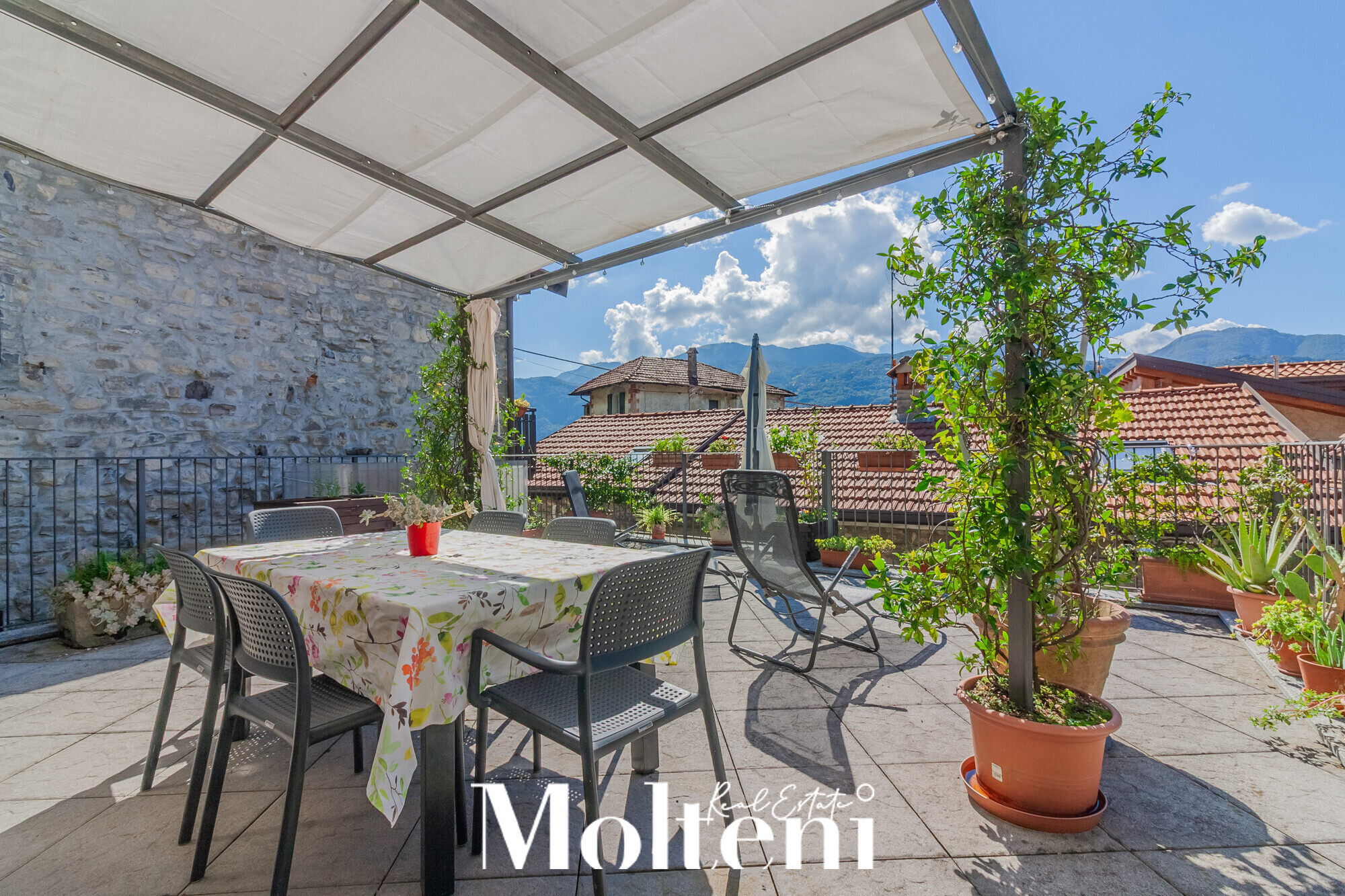 lierna-casa-house-terrazza-terrace-garage-vendita-forsale-lakecomo-moltenirealestate-molteniexclusive (2)