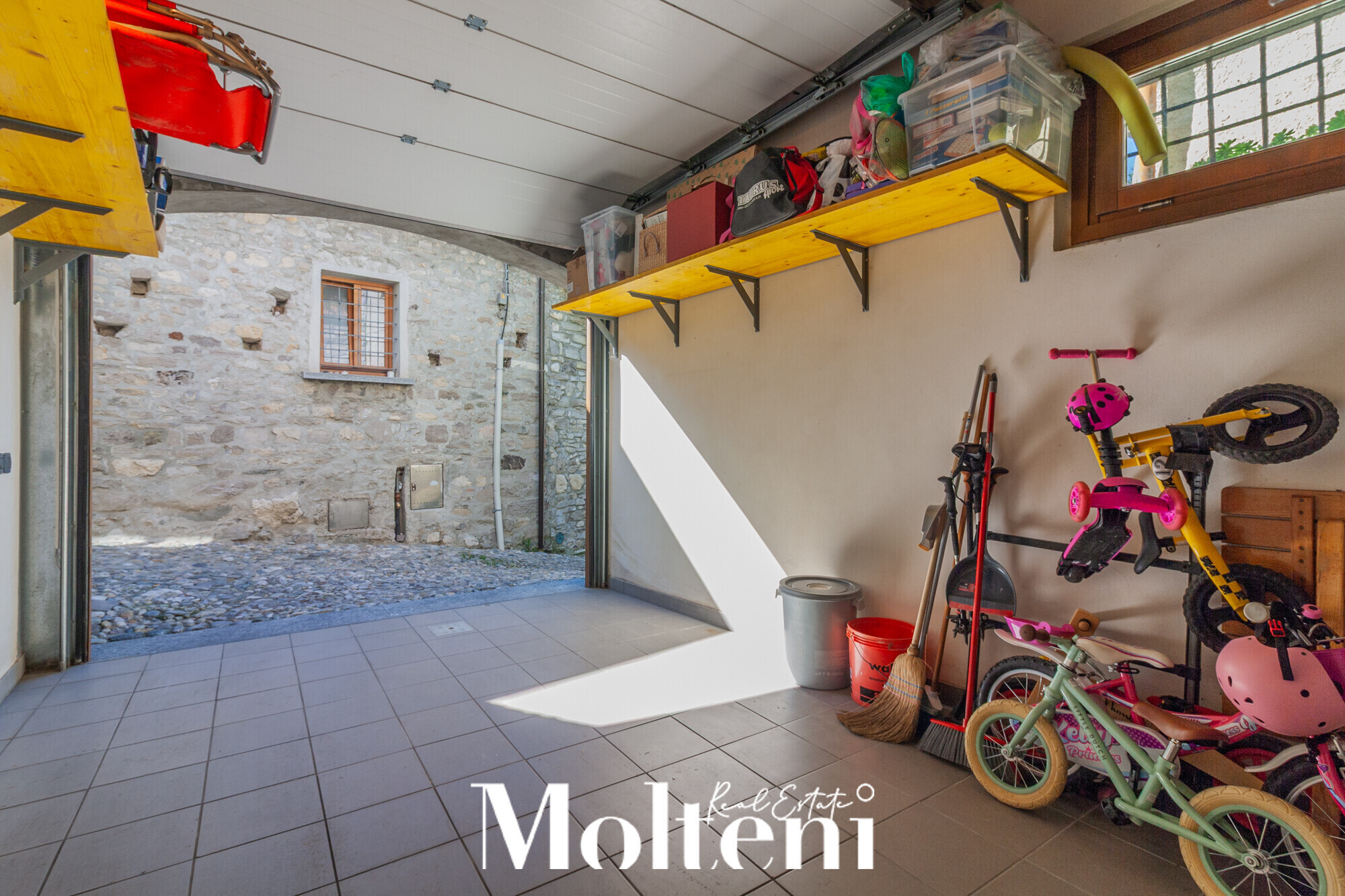 lierna-casa-house-terrazza-terrace-garage-vendita-forsale-lakecomo-moltenirealestate-molteniexclusive (33)
