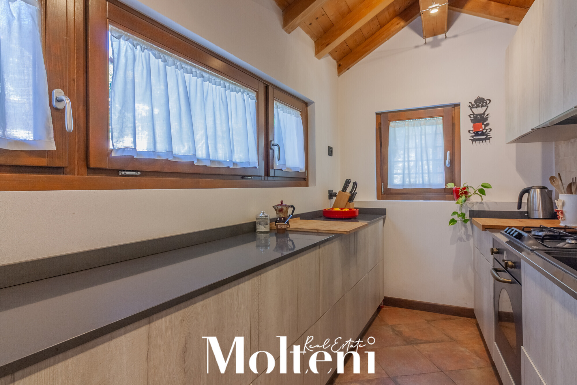 lierna-casa-house-terrazza-terrace-garage-vendita-forsale-lakecomo-moltenirealestate-molteniexclusive (12)