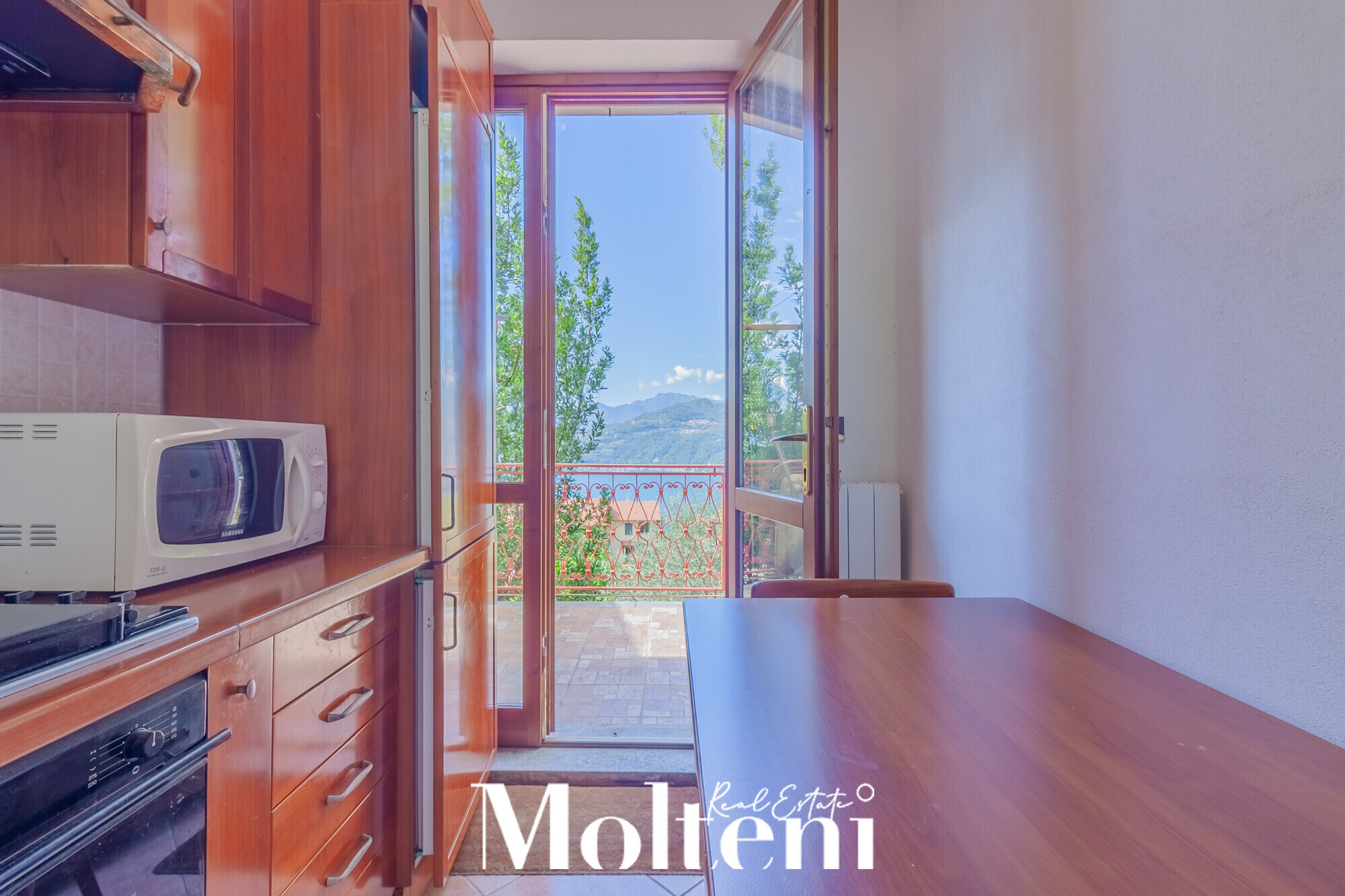 molteni_real_estate_casa_house_vendita_forsale_perledo_vista_lago_lake_view_giardino_garden_ (9)