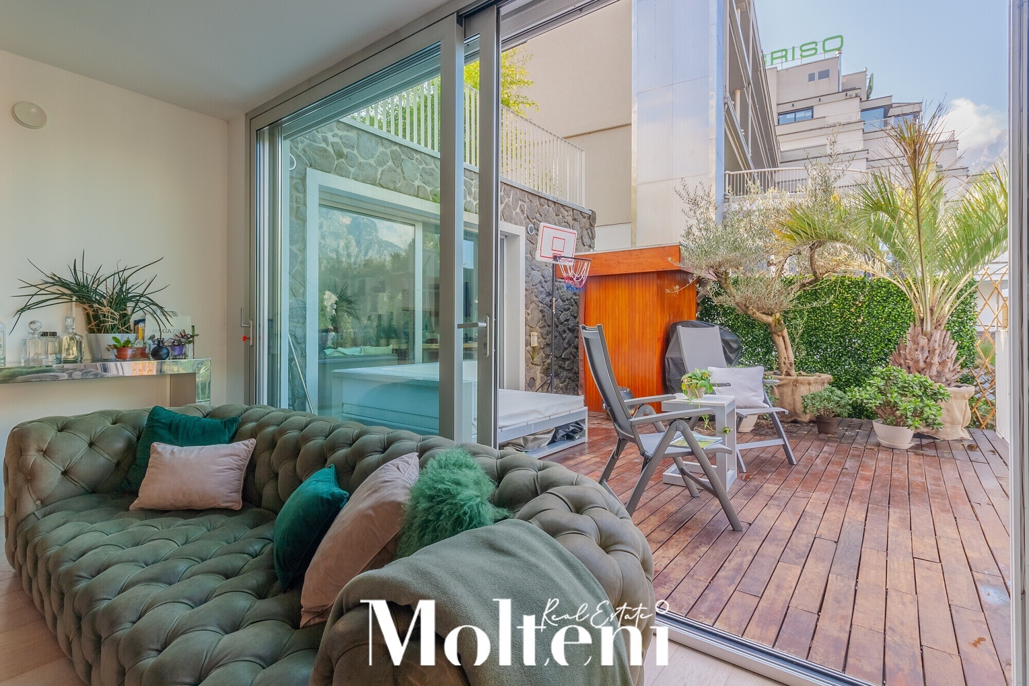 moltenirealestate_quadrilocale_fourroom_malgrate_lecco_forsale_vendita_appartamento_apartment_vistalago_lakeview_garage (7)