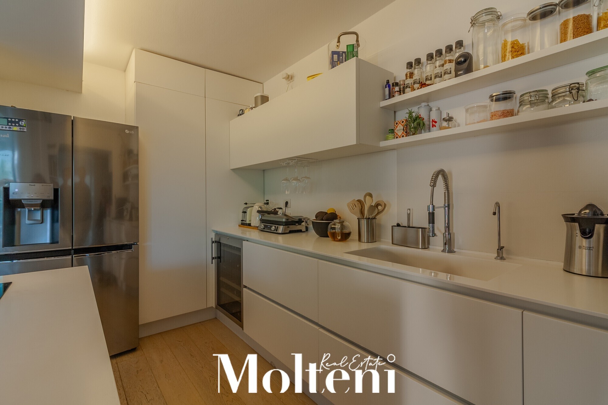 moltenirealestate_quadrilocale_fourroom_malgrate_lecco_forsale_vendita_appartamento_apartment_vistalago_lakeview_garage (16)