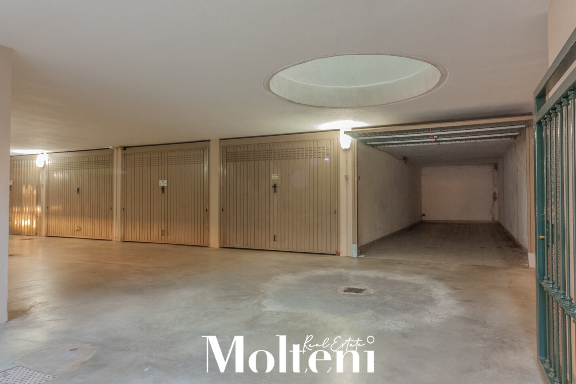 moltenirealestate_quadrilocale_fourroom_malgrate_lecco_forsale_vendita_appartamento_apartment_vistalago_lakeview_garage (42)