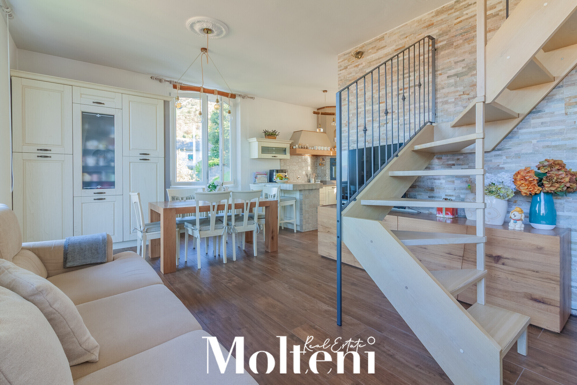 moltenirealestate_villa_abbadialariana_abbadia_forsale_vendita_garden_giardino_garage (6)