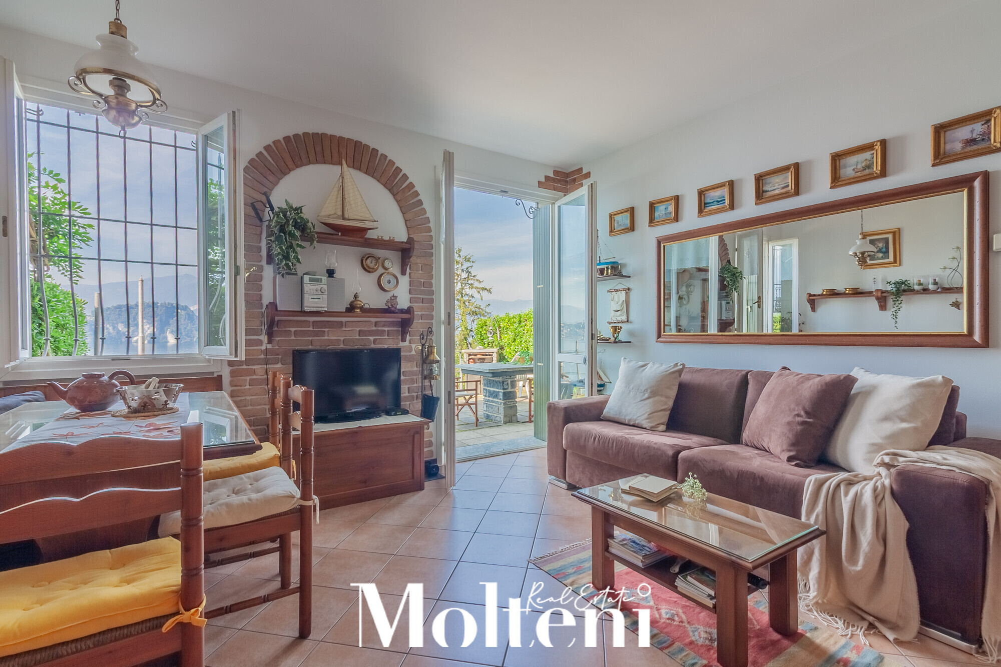 molteni-real-estate-varenna-appartamento-apartment-vendesi-for-sale -vista-lago-giardino-garden-posto-auto (9)