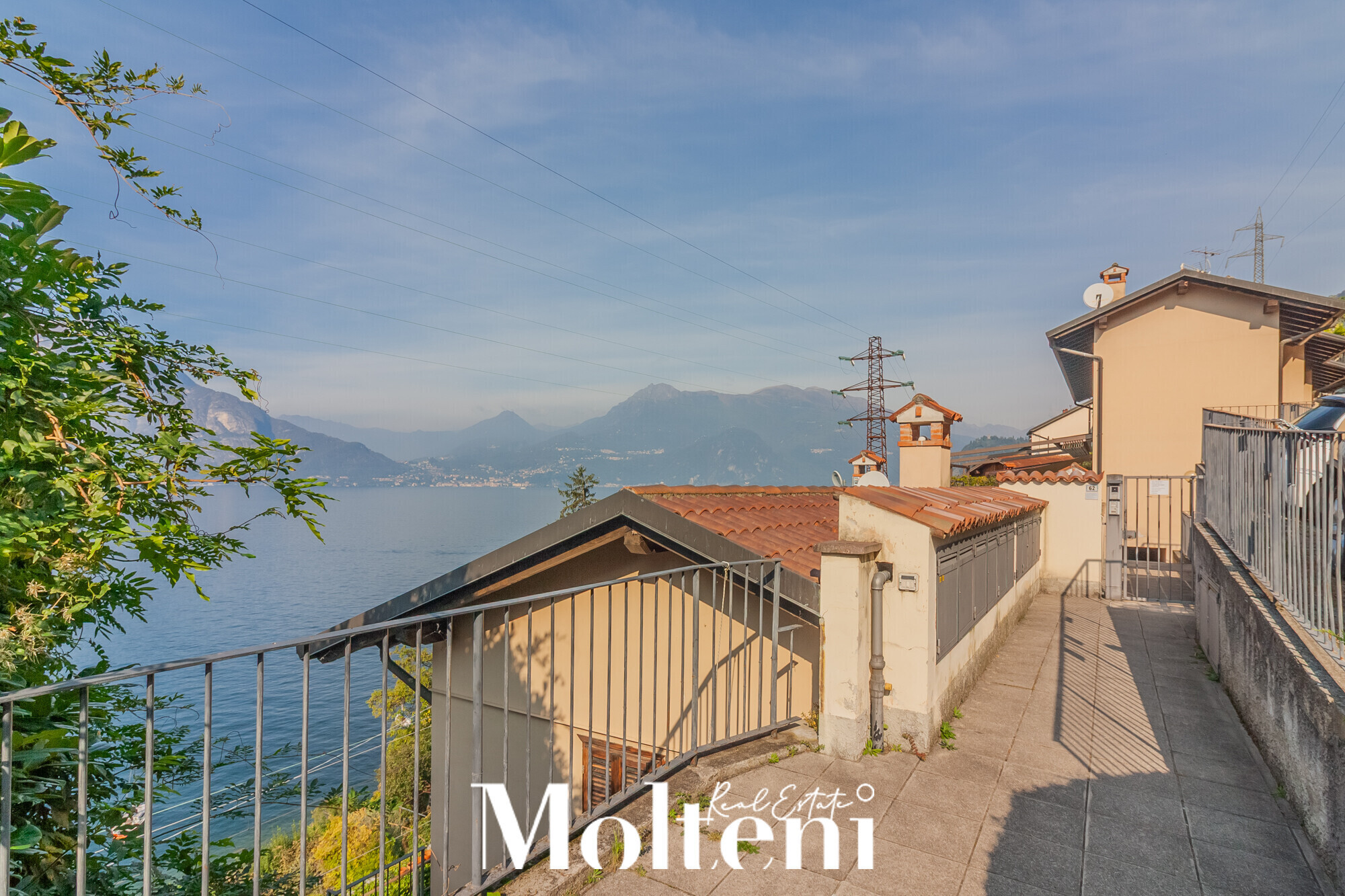 molteni-real-estate-varenna-appartamento-apartment-vendesi-for-sale -vista-lago-giardino-garden-posto-auto (28)