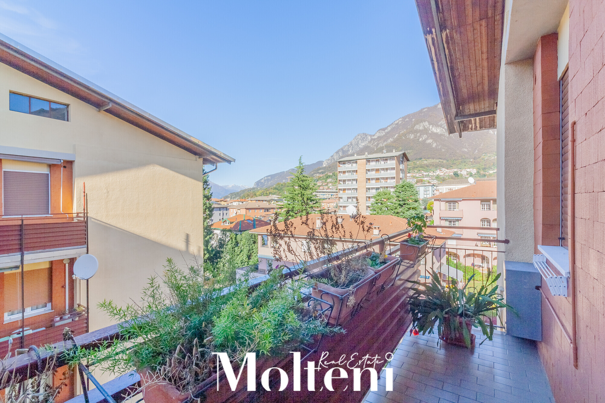mandello-del-lario-vendita-forsale-appartamento-apartament-balconi-vista-lago-lake-view-molteniexclusive-moltenirealestate (10)