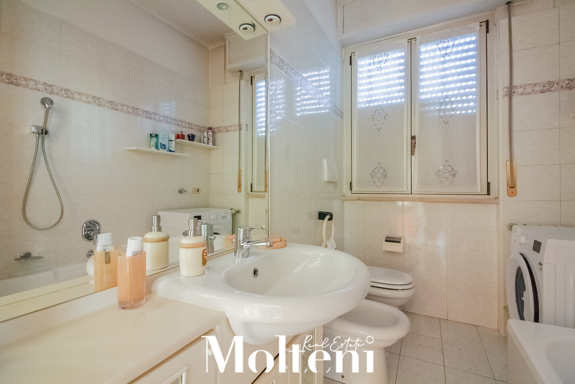 mandello-del-lario-vendita-forsale-appartamento-apartament-balconi-vista-lago-lake-view-molteniexclusive-moltenirealestate (21)