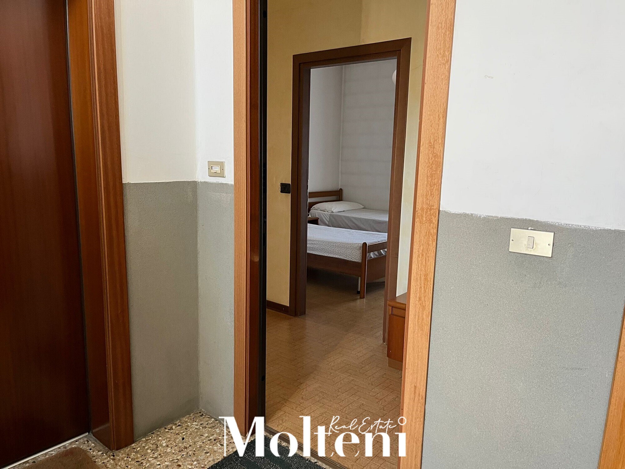 calolziocorte-vendita-forsale-appartamento-apartment-balconi-garage-moltenirealestate (12)