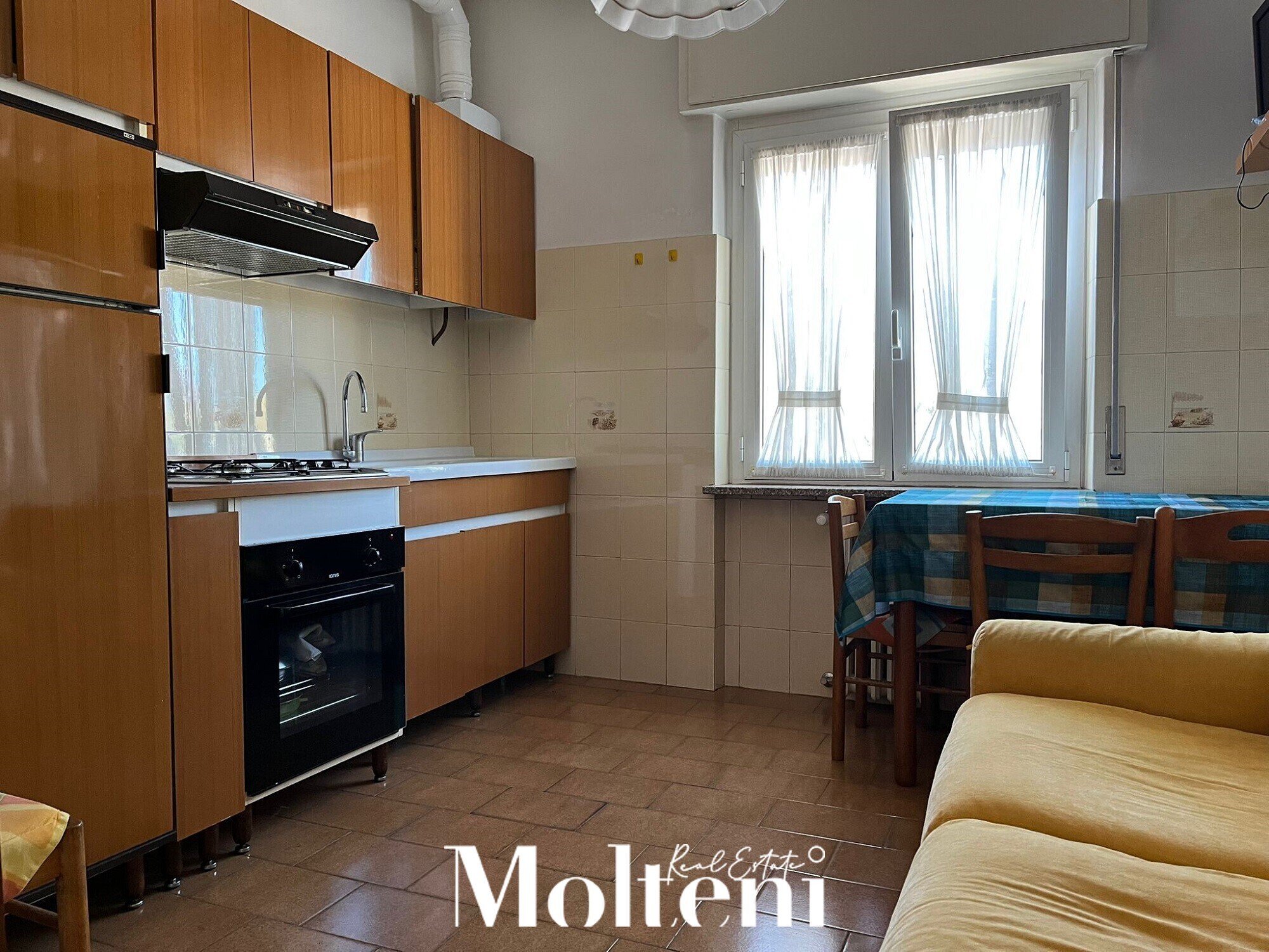 calolziocorte-vendita-forsale-appartamento-apartment-balconi-garage-moltenirealestate (2)