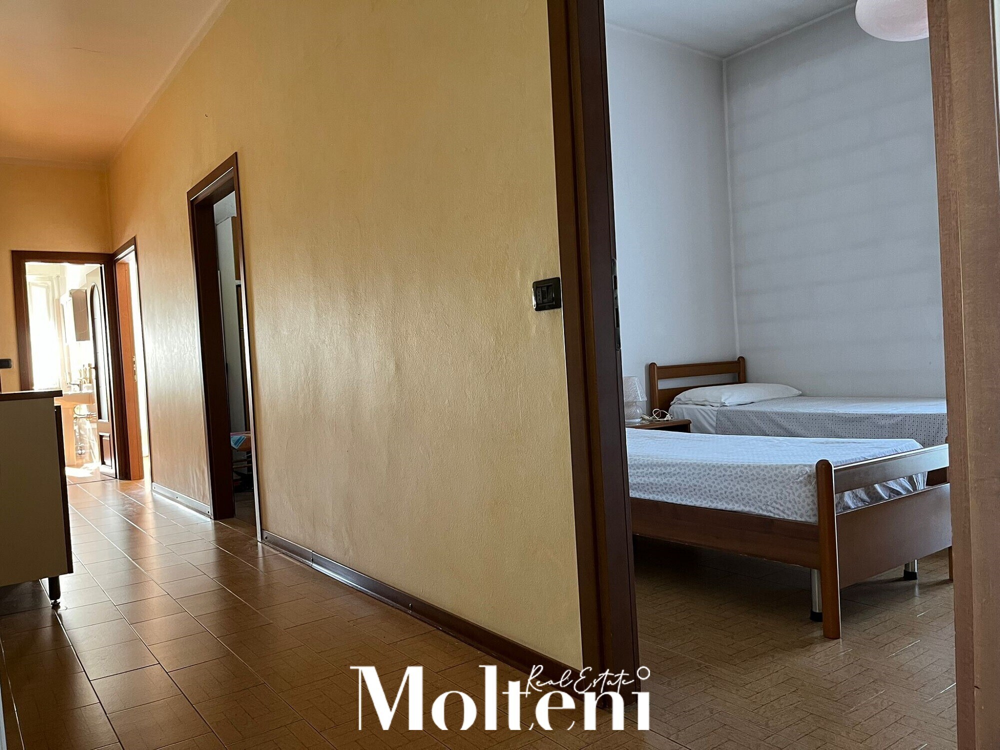 calolziocorte-vendita-forsale-appartamento-apartment-balconi-garage-moltenirealestate (9)