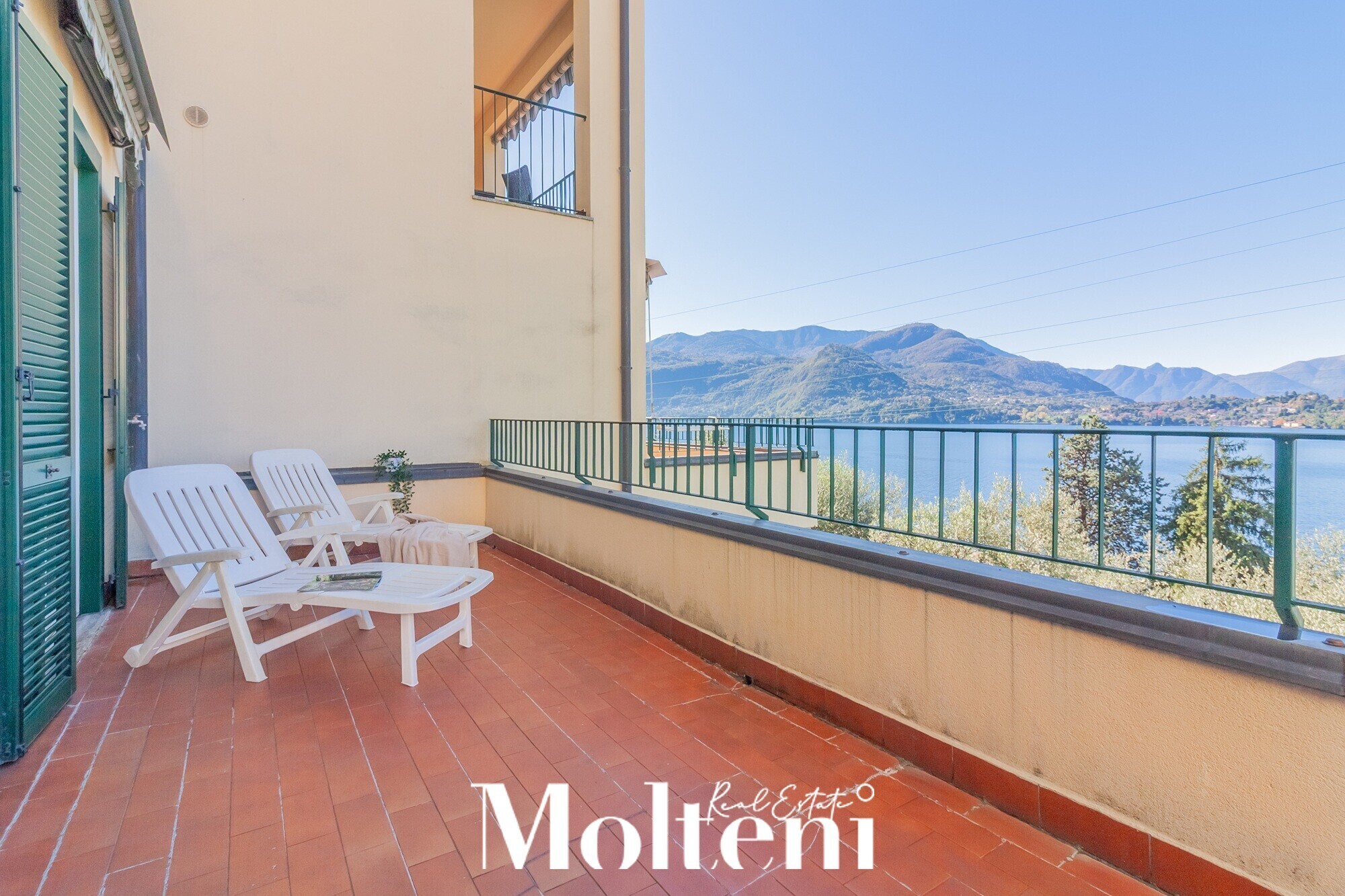 molteni-real-estate-varenna-appartamento-apartment-vendesi-for-sale -vista-lago-terrazzo-terrace-garage (15)
