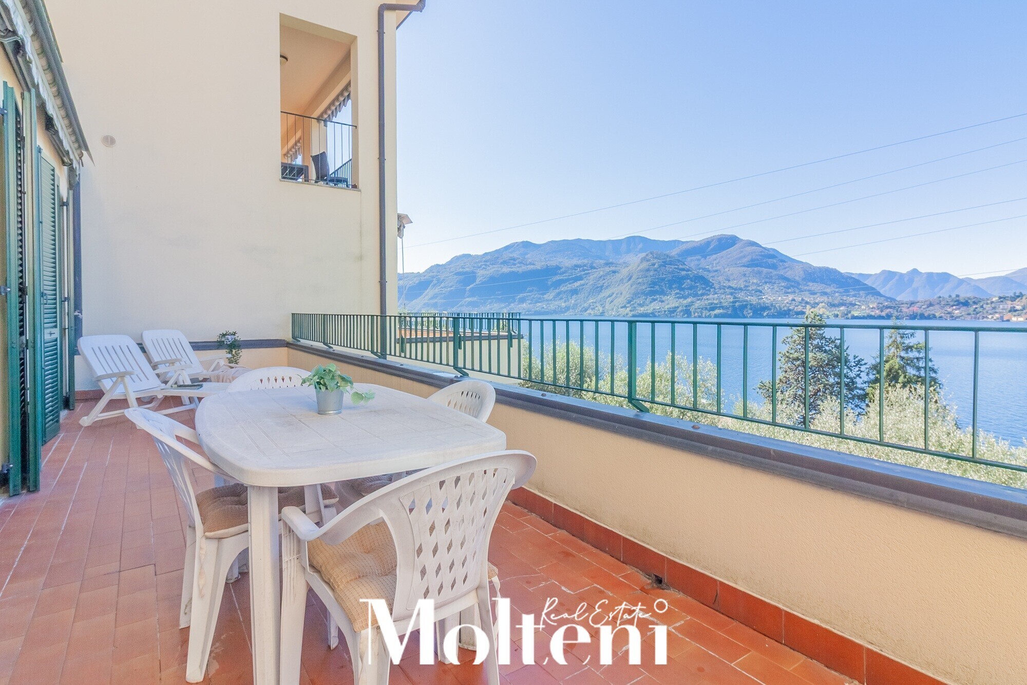 molteni-real-estate-varenna-appartamento-apartment-vendesi-for-sale -vista-lago-terrazzo-terrace-garage (4)