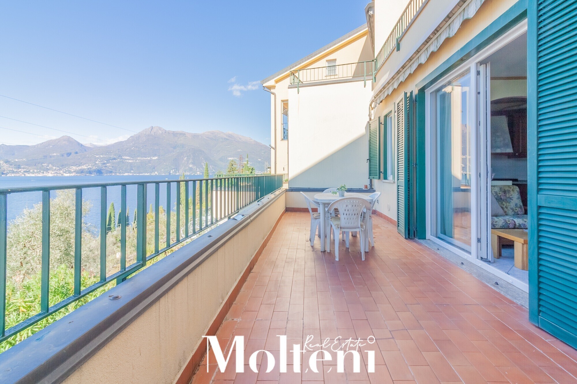 molteni-real-estate-varenna-appartamento-apartment-vendesi-for-sale -vista-lago-terrazzo-terrace-garage (3)