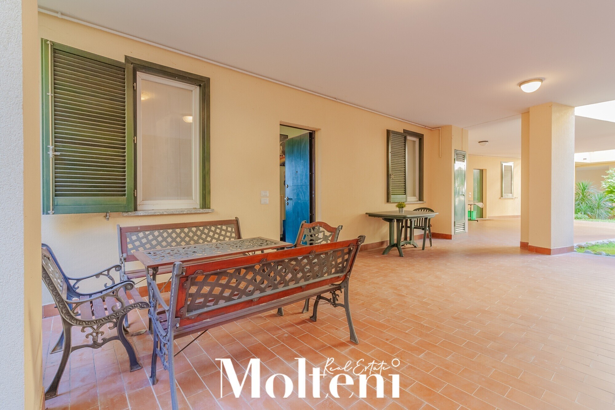 molteni-real-estate-varenna-appartamento-apartment-vendesi-for-sale -vista-lago-terrazzo-terrace-garage (29)