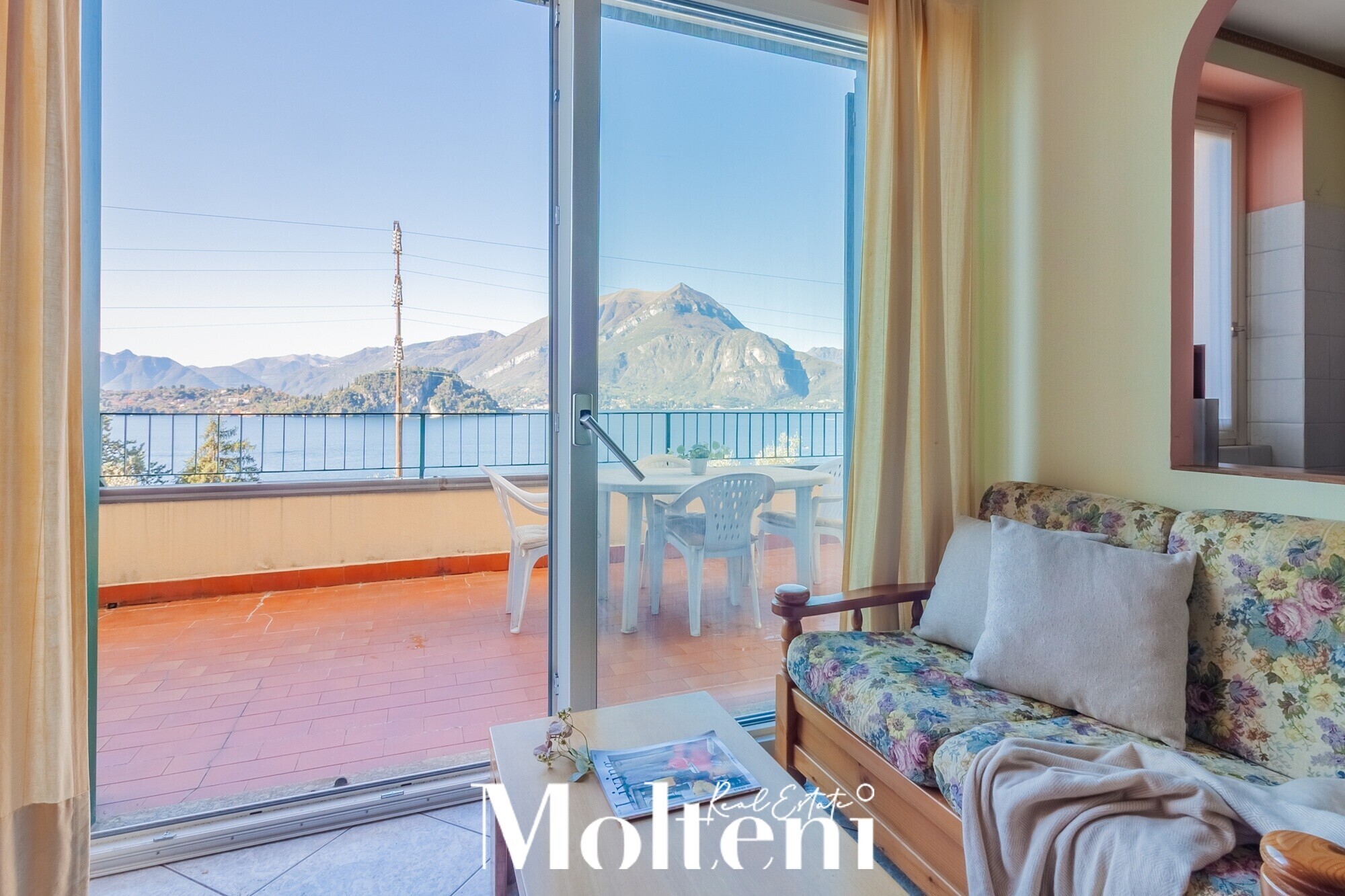 molteni-real-estate-varenna-appartamento-apartment-vendesi-for-sale -vista-lago-terrazzo-terrace-garage (6)