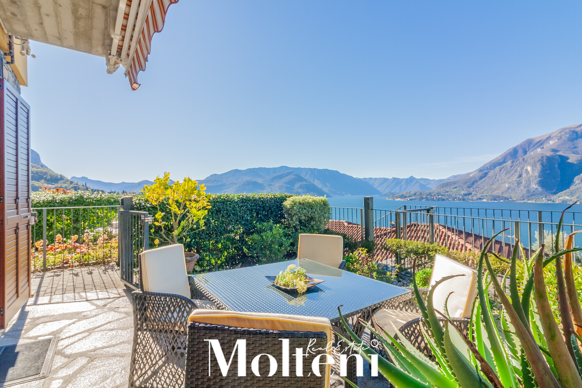 perledo-vendita-forsale-appartamento-apartament-molteniexclusive-moltenirealestate-garage-vista-lago-lake-view (2)