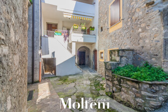 lierna-casa-house-balcone_balcony-terrazza-terrace-vendita-forsale-lakecomo-moltenirealestate-molteniexclusive (41)