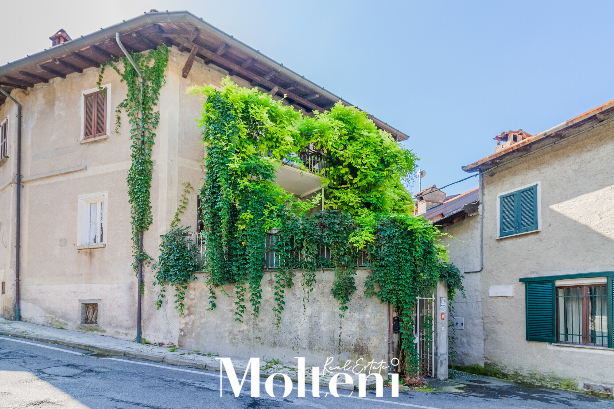 lierna-casa-house-balcone_balcony-terrazza-terrace-vendita-forsale-lakecomo-moltenirealestate-molteniexclusive (47)