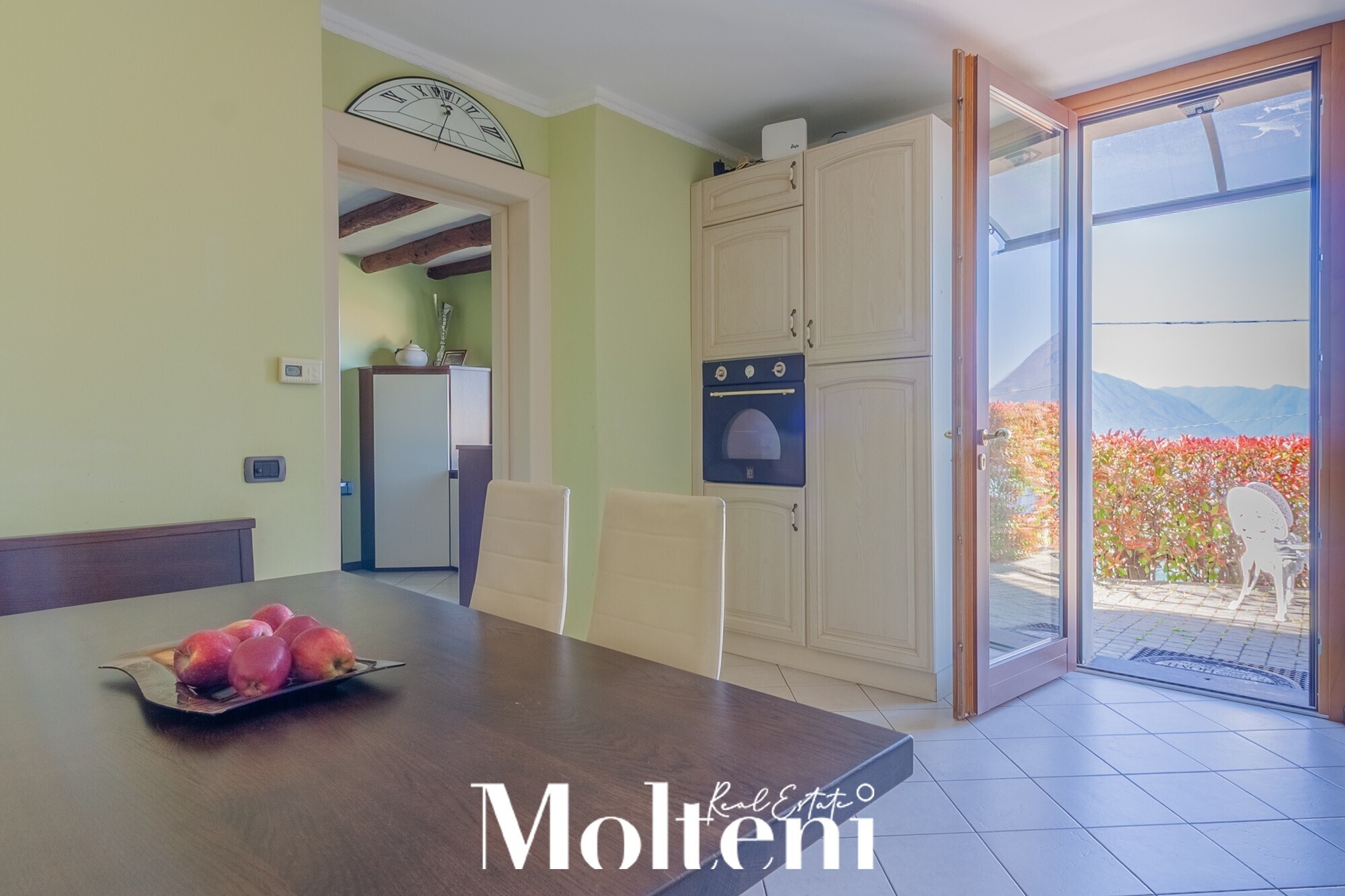 molteni_real_estate_appartamento_ apartment_vendita_forsale_perledo_vista_lago_lake_view_giardino_garden_ (7)