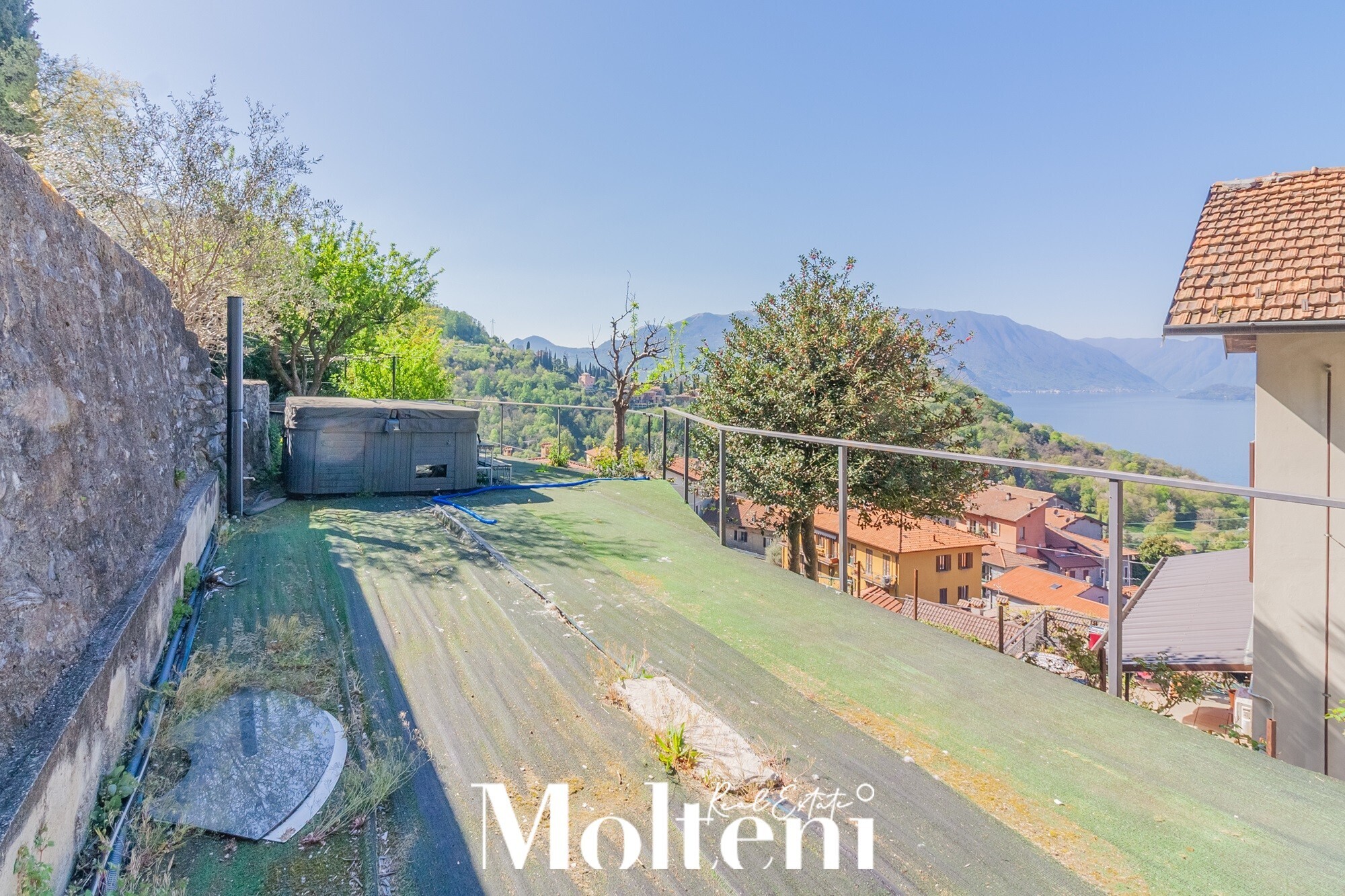 molteni_real_estate_appartamento_ apartment_vendita_forsale_perledo_vista_lago_lake_view_giardino_garden_ (37)