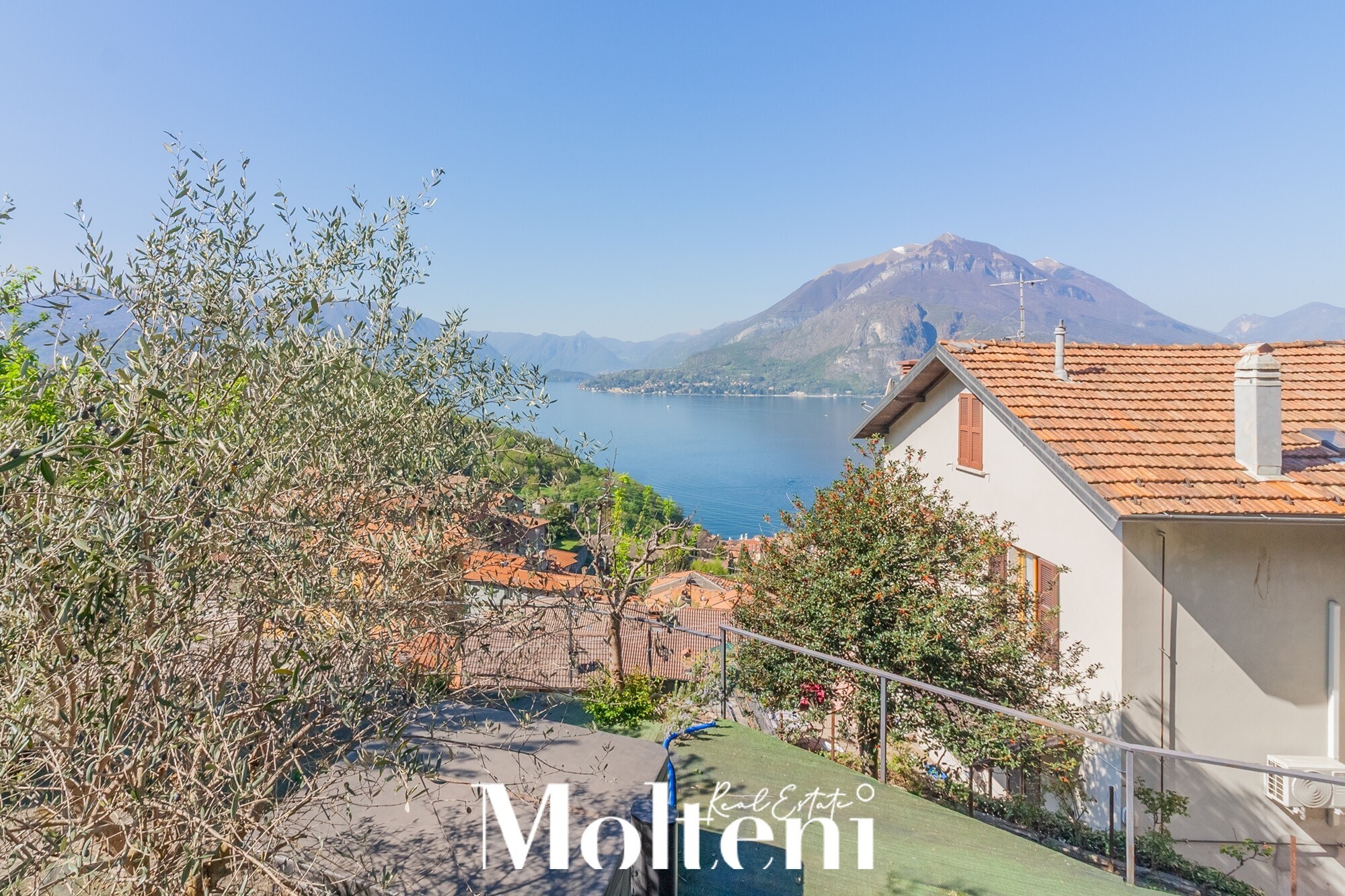 molteni_real_estate_appartamento_ apartment_vendita_forsale_perledo_vista_lago_lake_view_giardino_garden_ (38)