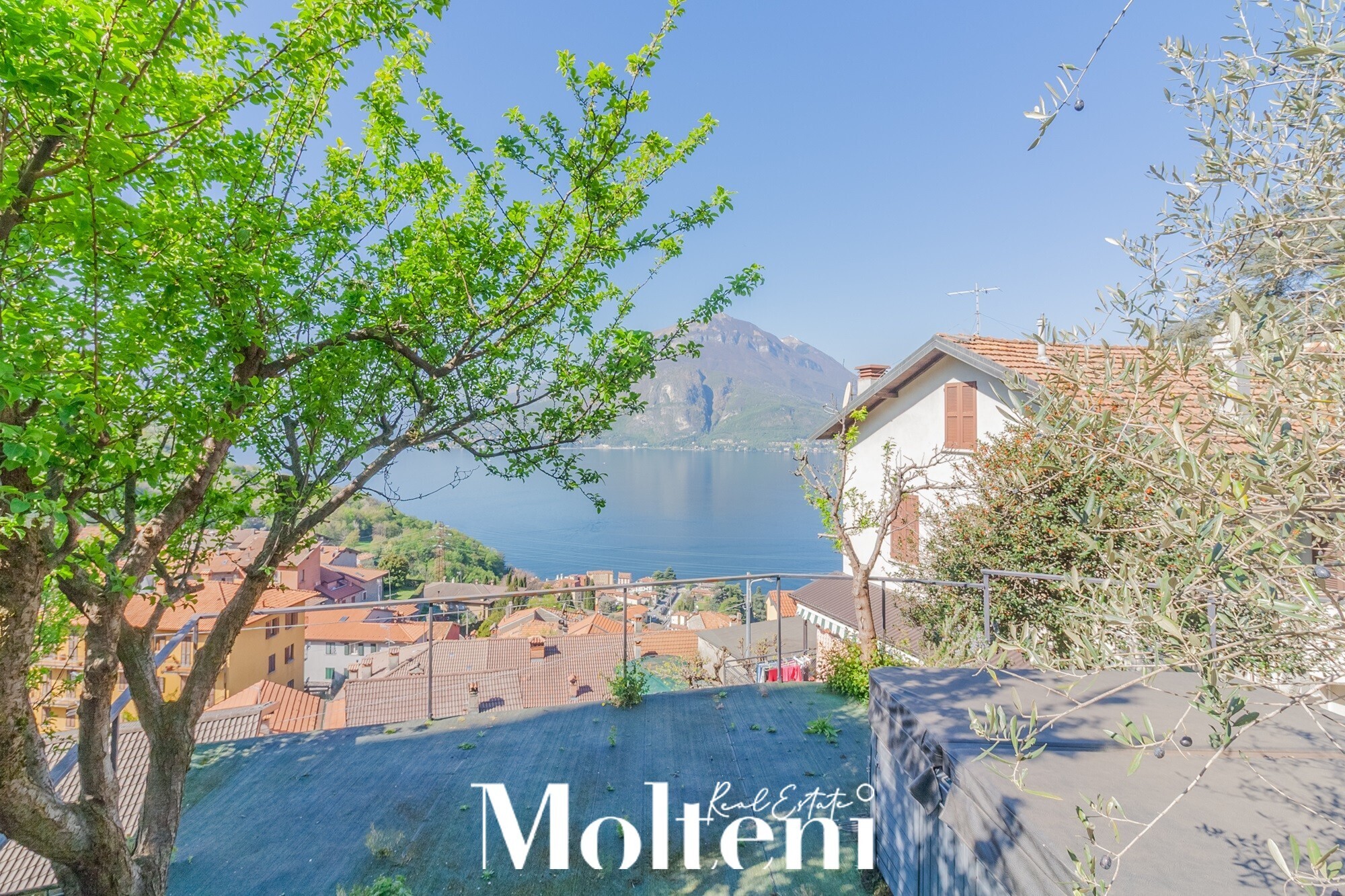molteni_real_estate_appartamento_ apartment_vendita_forsale_perledo_vista_lago_lake_view_giardino_garden_ (40)
