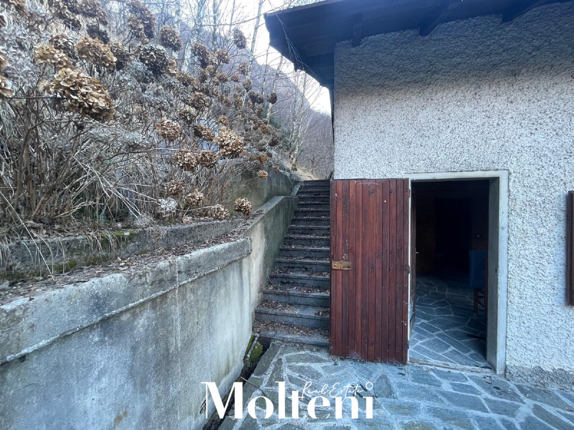 Mandello-casa-baita-vendesi-house-forsale-lakecomo-moltenirealestate-molteniexclusive (7)