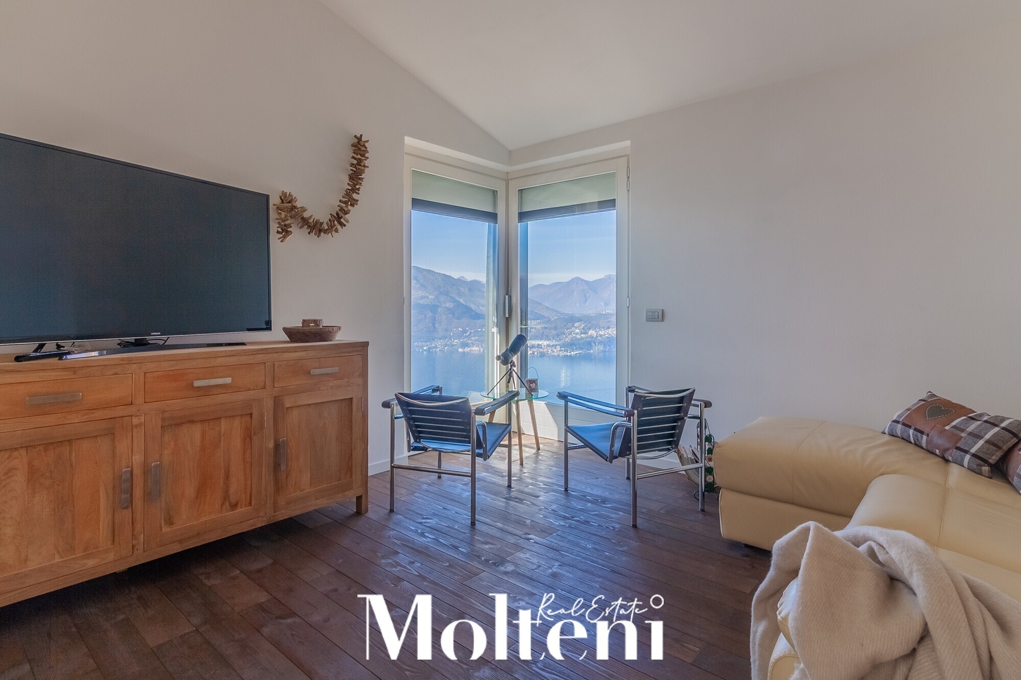 molteni_real_estate_casa_house_vendita_forsale_perledo_vista_lago_lake_view_giardino_garden_garage(10)