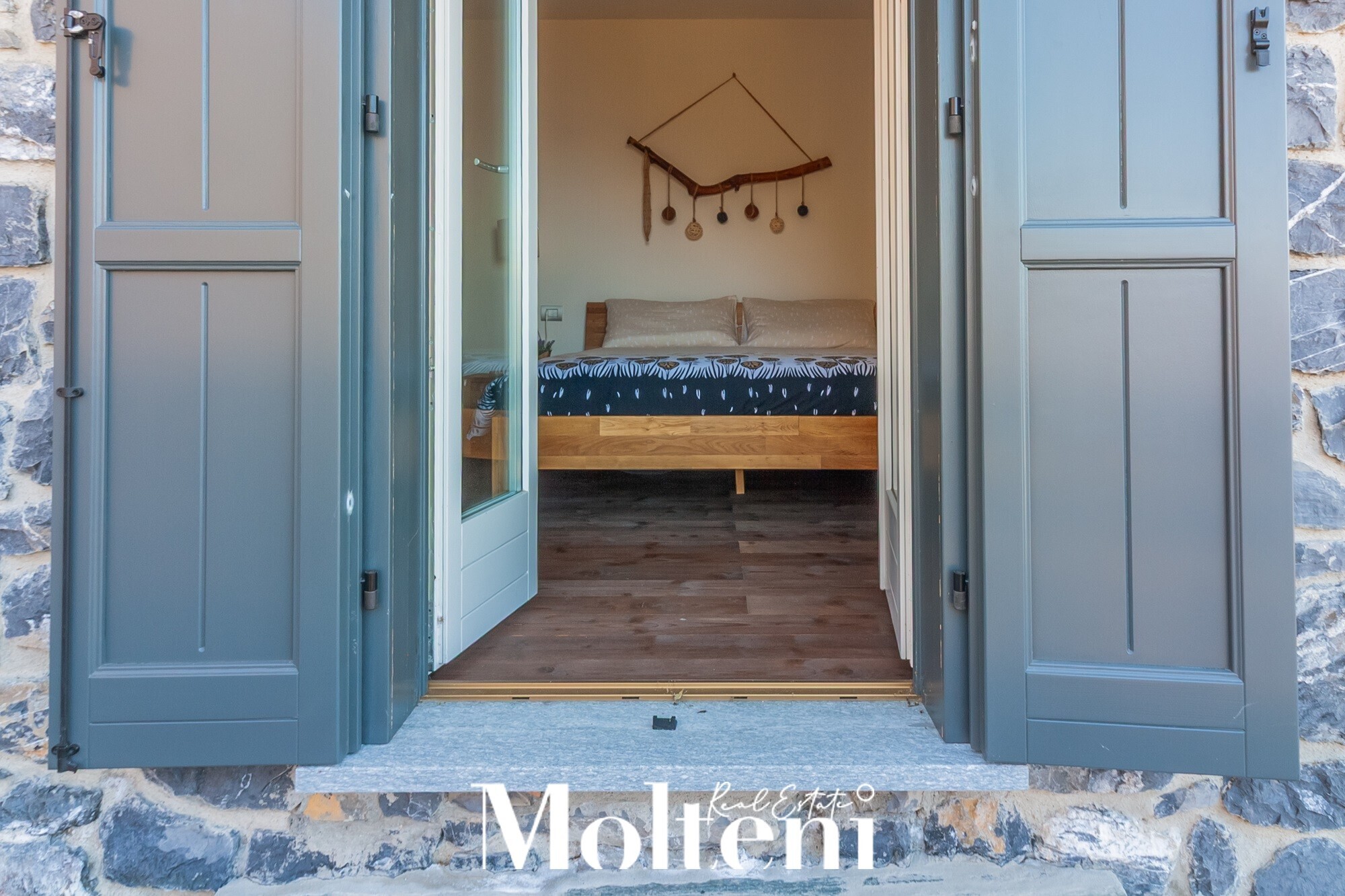 molteni_real_estate_casa_house_vendita_forsale_perledo_vista_lago_lake_view_giardino_garden_garage(26)