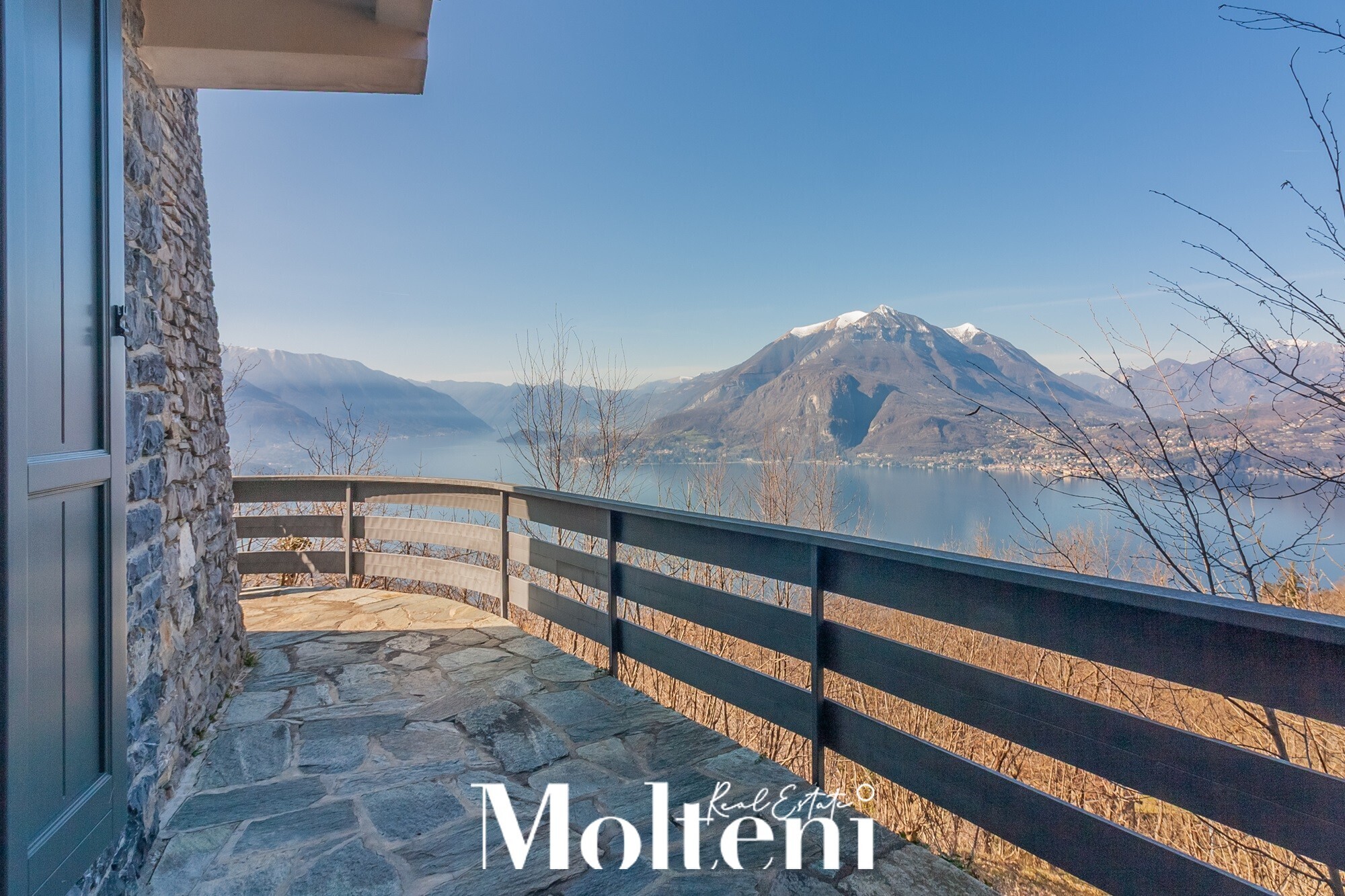 molteni_real_estate_casa_house_vendita_forsale_perledo_vista_lago_lake_view_giardino_garden_garage(30)
