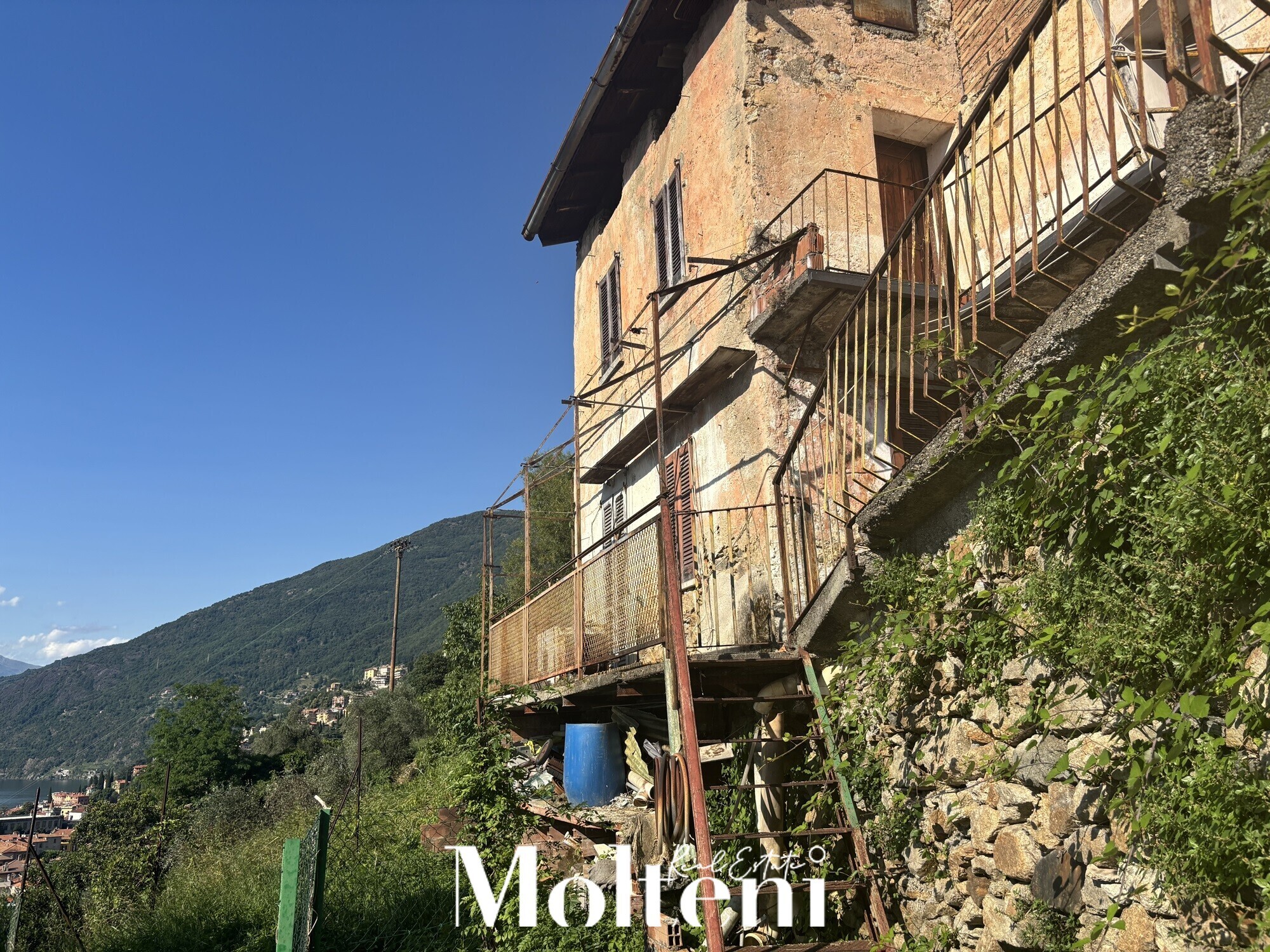 Bellano-casa-house-villa-giardino-garden-vistalago-lakeview-vendita-forsale-lakecomo-moltenirealestate-molteniexclusive (6)