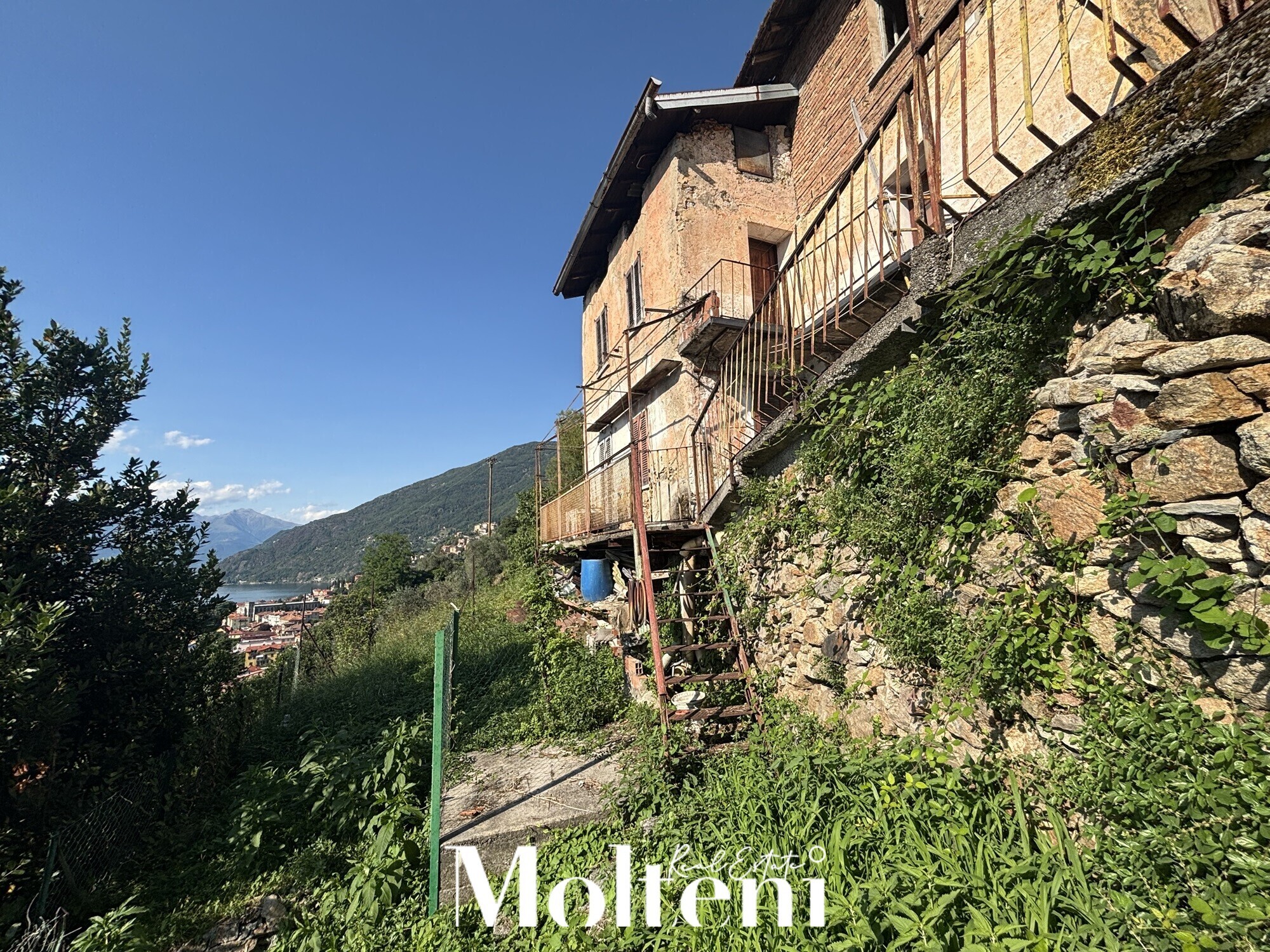 Bellano-casa-house-villa-giardino-garden-vistalago-lakeview-vendita-forsale-lakecomo-moltenirealestate-molteniexclusive (7)