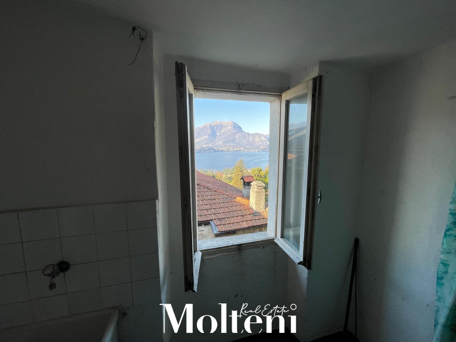Lierna-casa-house-giardino-garden-vistalago-lakeview-vendita-forsale-lakecomo-moltenirealestate-molteniexclusive (10)