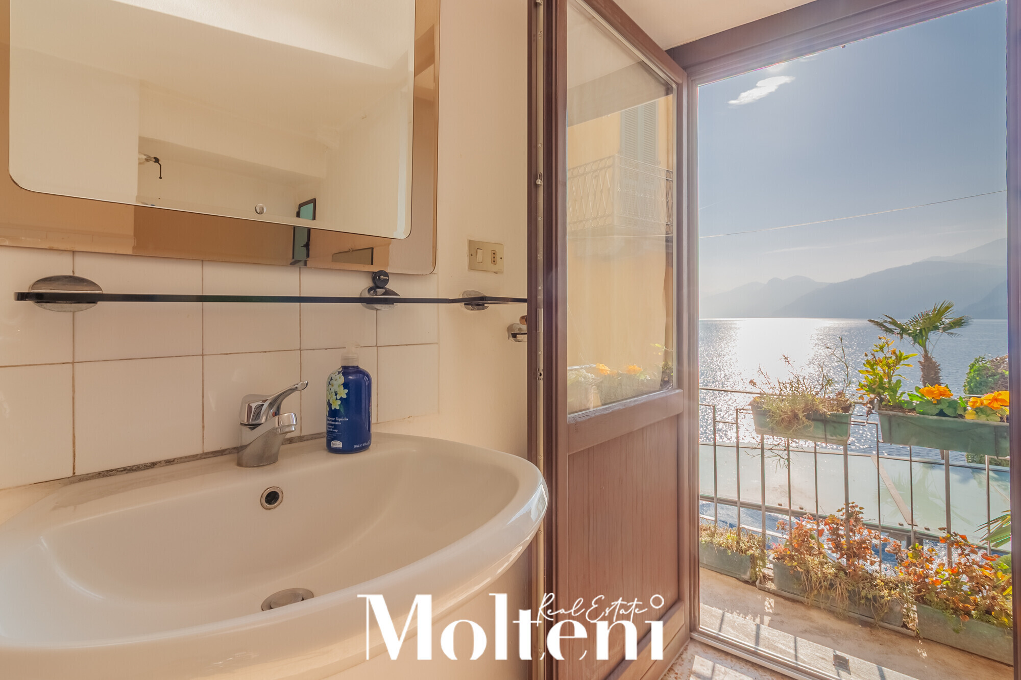 molteni-real-estate-varenna-casa-house-vendesi-for-sale-terrazzo-terrace-vista-lago (17)