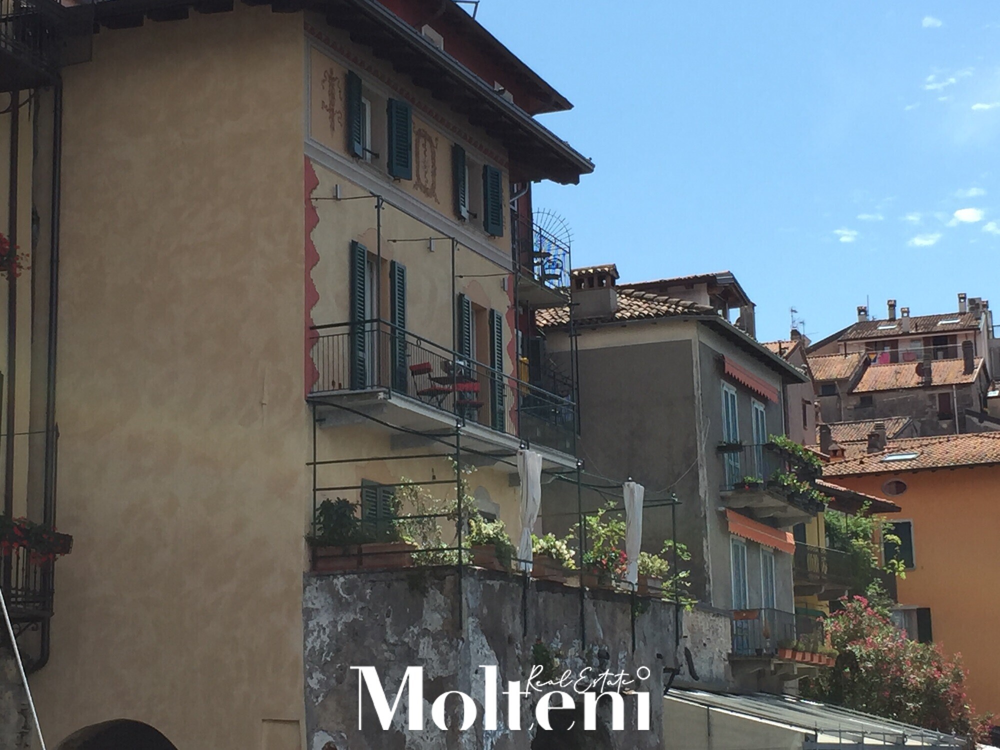 molteni-real-estate-varenna-casa-house-vendesi-for-sale-terrazzo-terrace-vista-lago (8)
