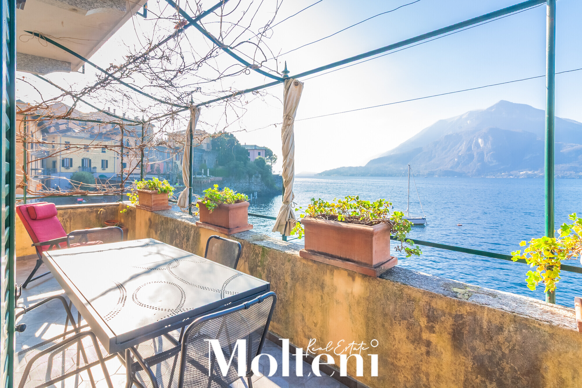 molteni-real-estate-varenna-casa-house-vendesi-for-sale-terrazzo-terrace-vista-lago (6)