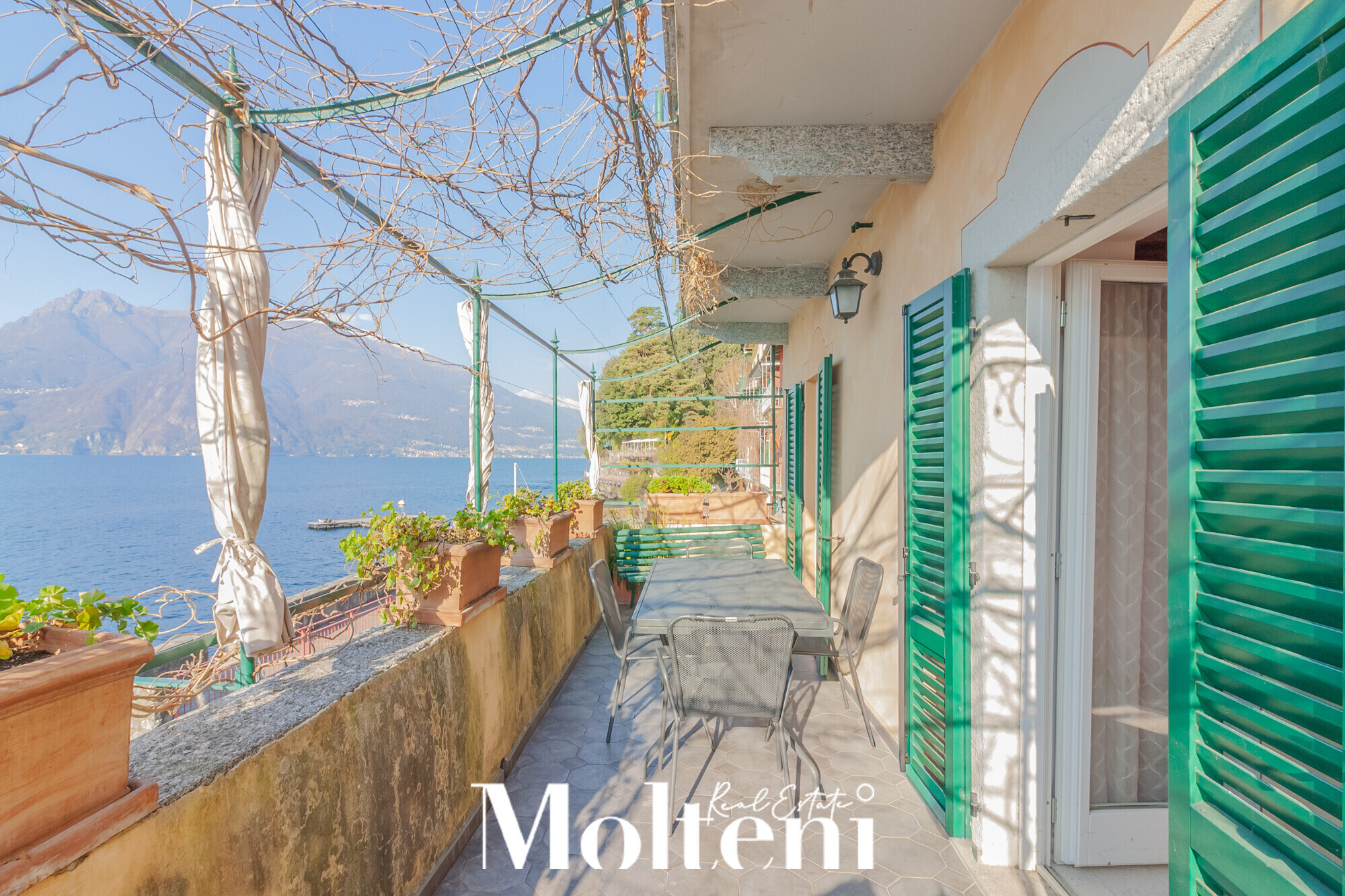 molteni-real-estate-varenna-casa-house-vendesi-for-sale-terrazzo-terrace-vista-lago (4)