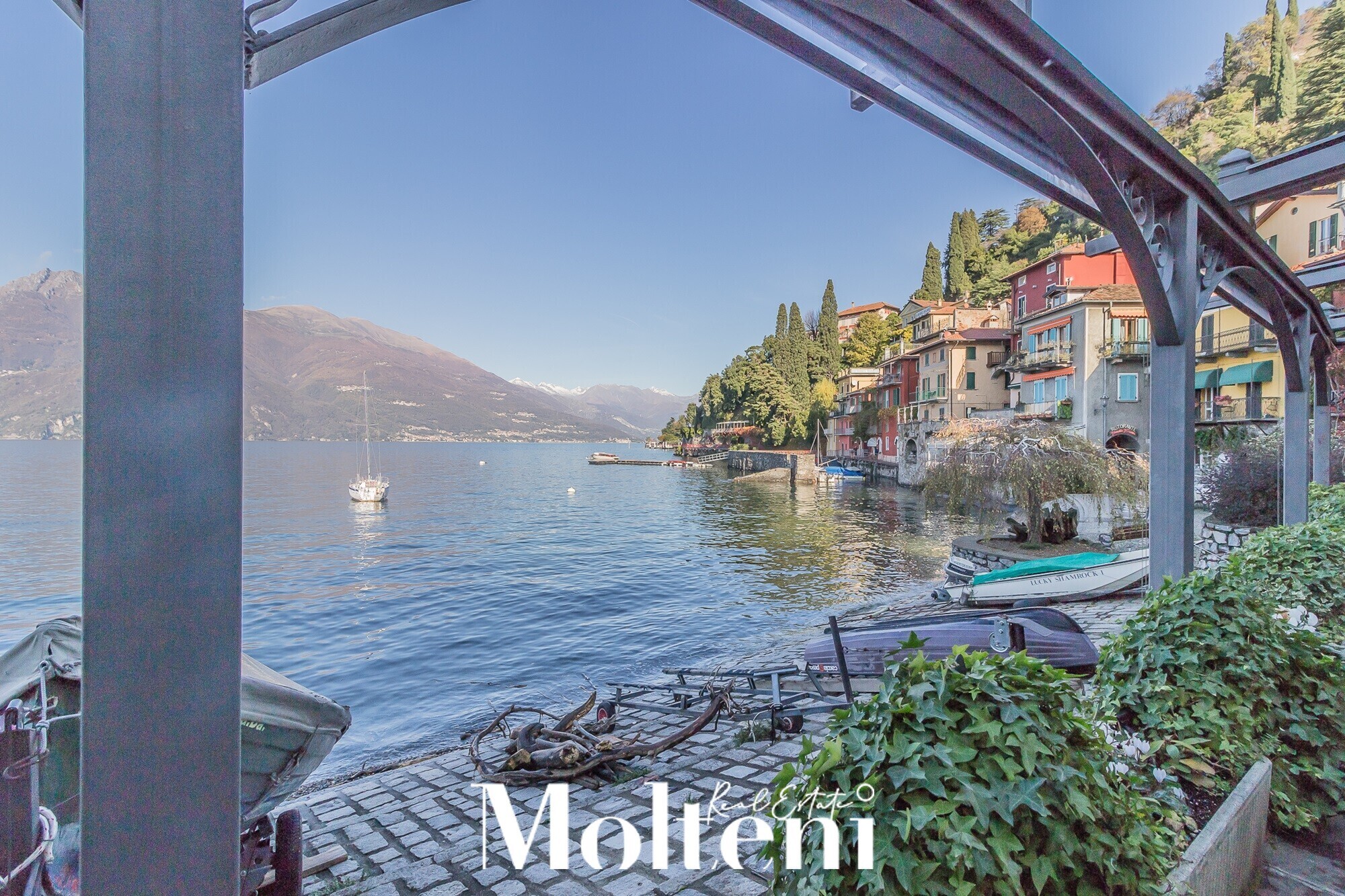 molteni-real-estate-varenna-casa-house-vendesi-for-sale-terrazzo-terrace-vista-lago (13)