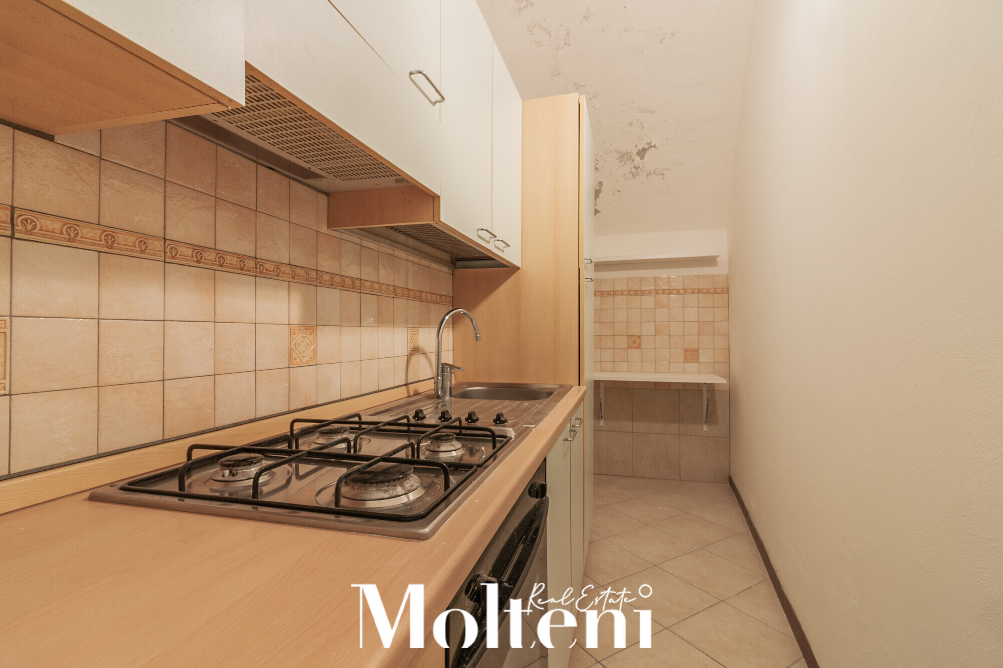molteni-real-estate-varenna-casa-house-vendesi-for-sale-terrazzo-terrace-vista-lago (22)
