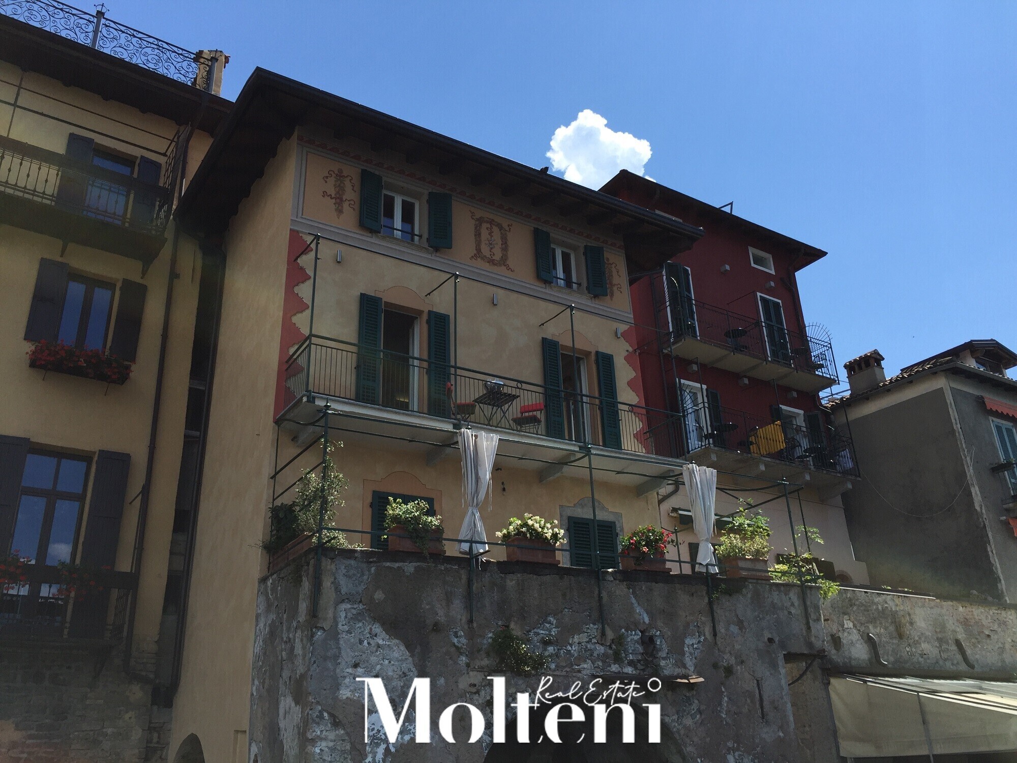 molteni-real-estate-varenna-casa-house-vendesi-for-sale-terrazzo-terrace-vista-lago (7)