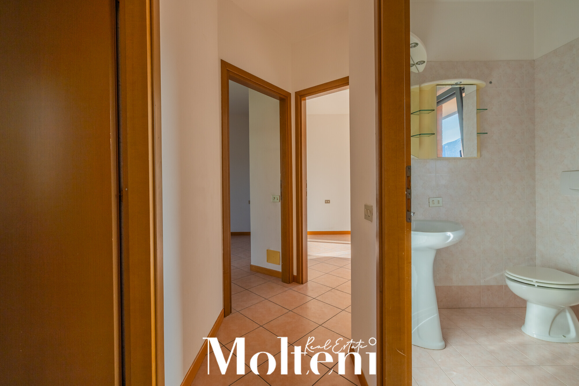 molteni_real_estate_bellano_ vendita_forsale_appartamento_house_apartment-terrazzo-balcone_balcony (23)