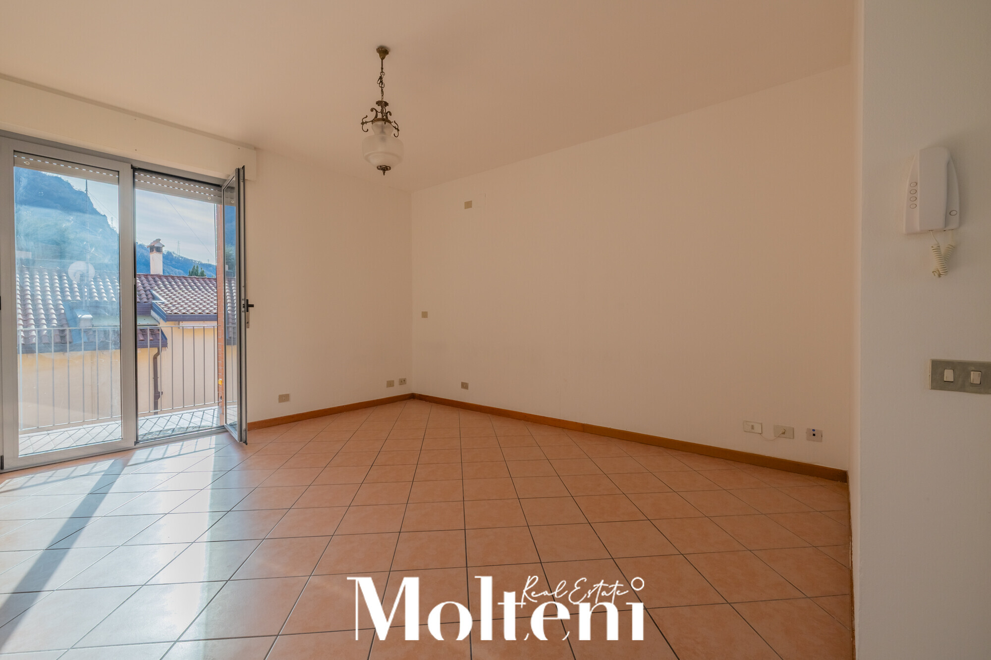 molteni_real_estate_bellano_ vendita_forsale_appartamento_house_apartment-terrazzo-balcone_balcony (7)