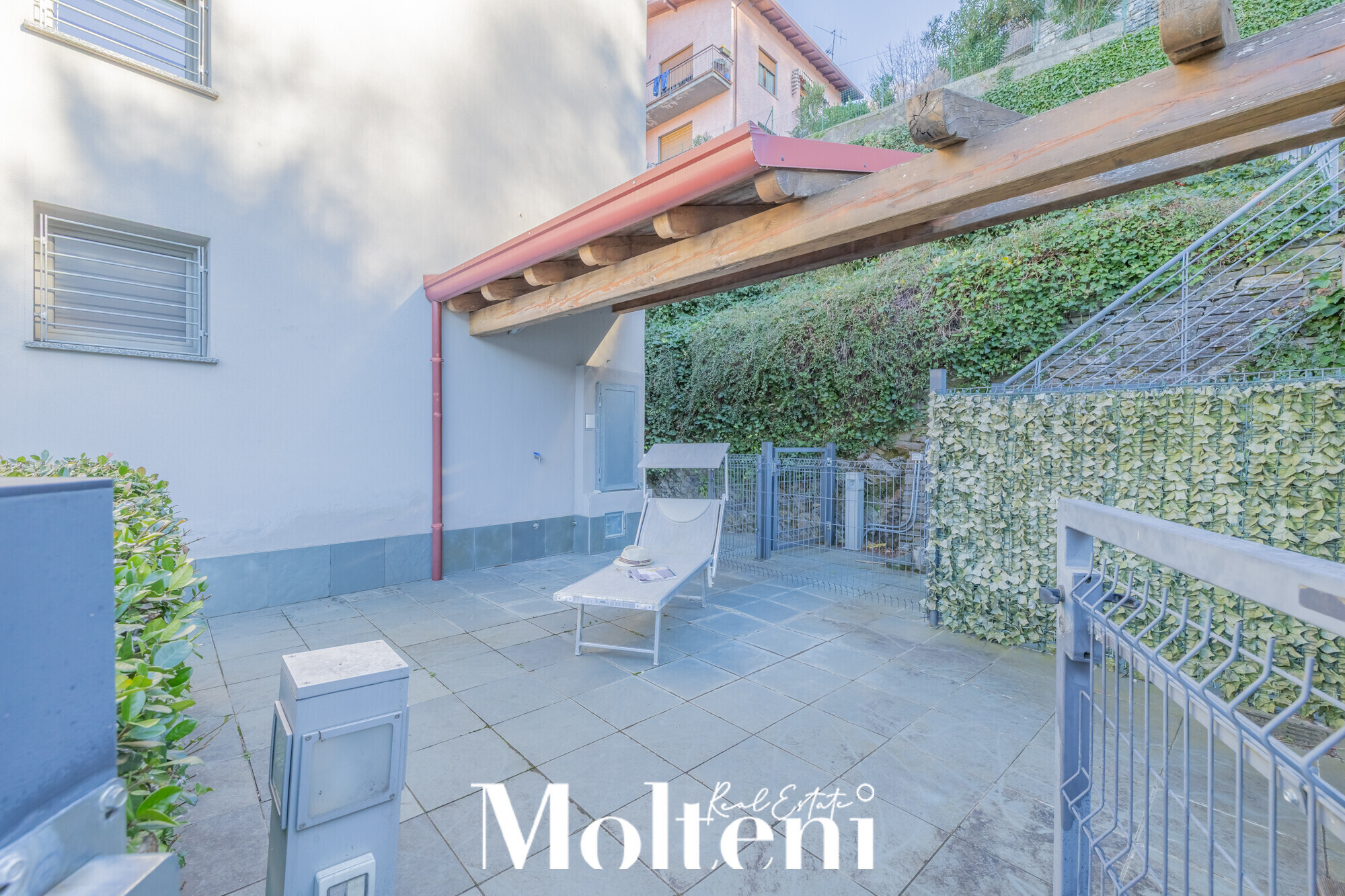molteni_real_estate_casa_house_vendita_forsale_perledo_vista_lago_lake_view_terrazzo_terrace_giardino_garden_pool (24)