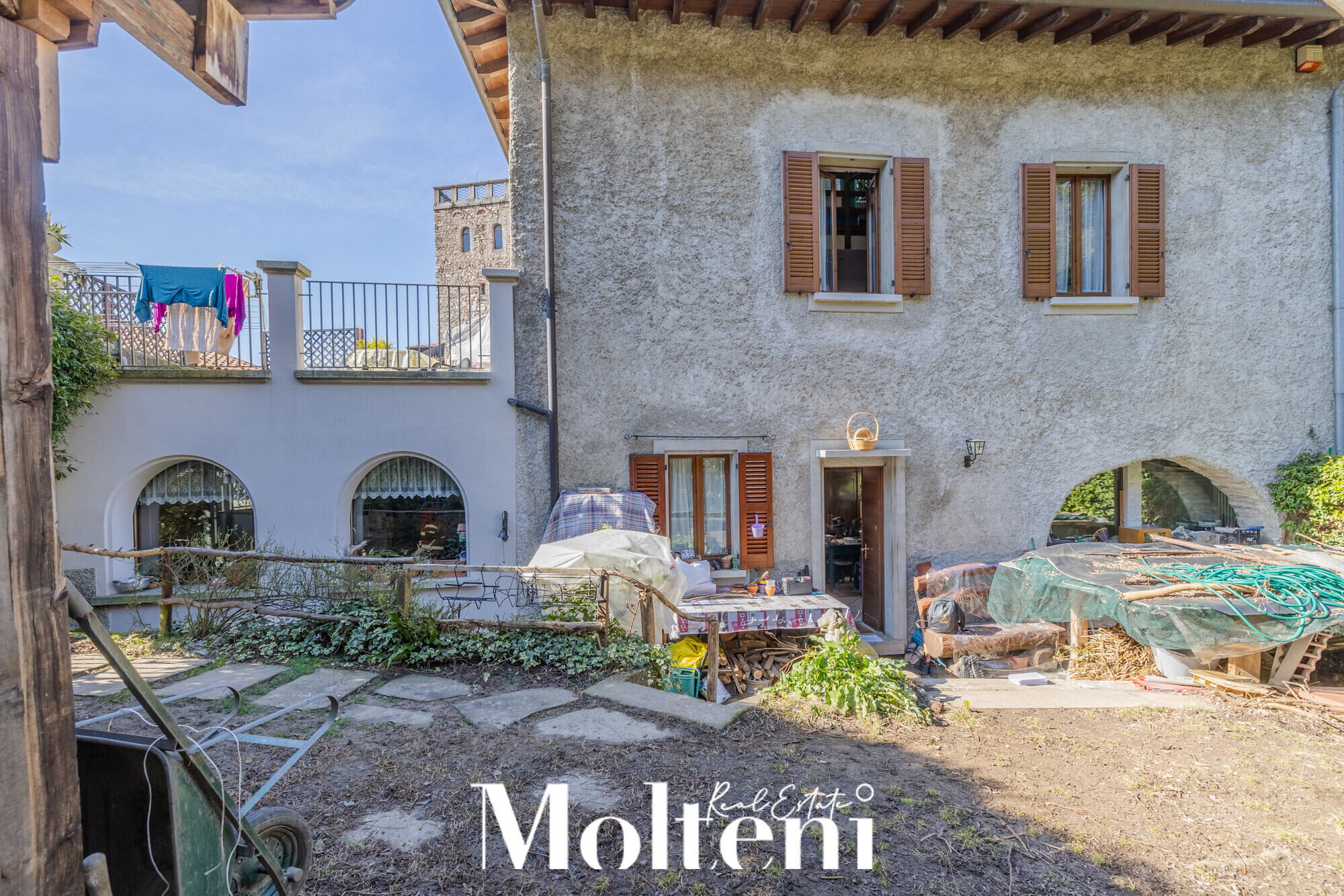moltenirealestate_casa_house_mandellodellario_forsale_vendita_garden_giardino_terrace_terrazzo (6)