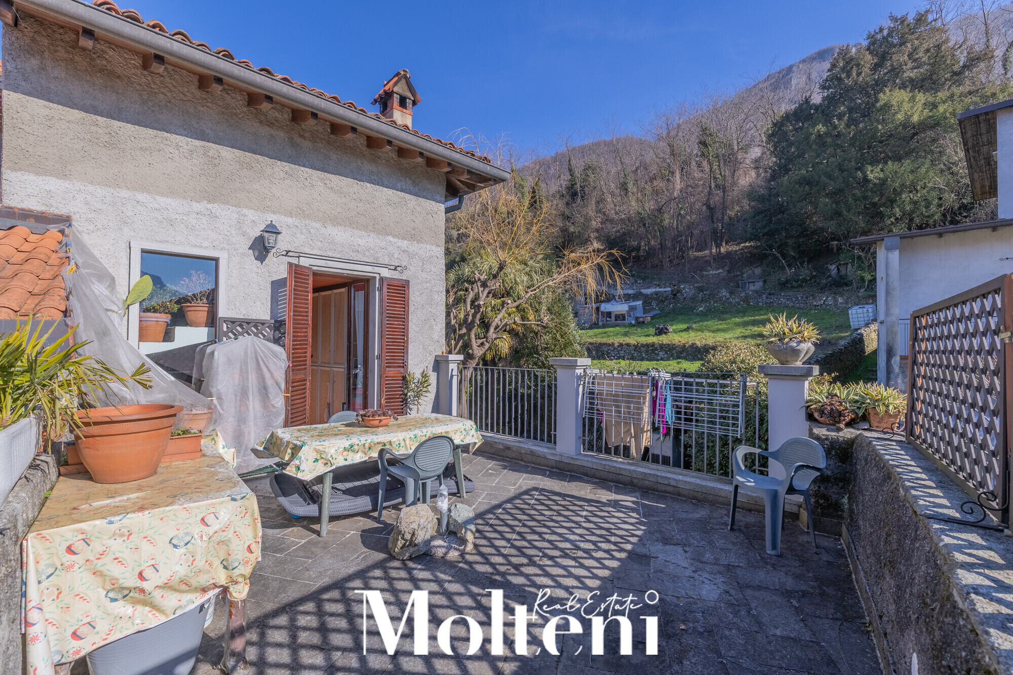 moltenirealestate_casa_house_mandellodellario_forsale_vendita_garden_giardino_terrace_terrazzo (10)