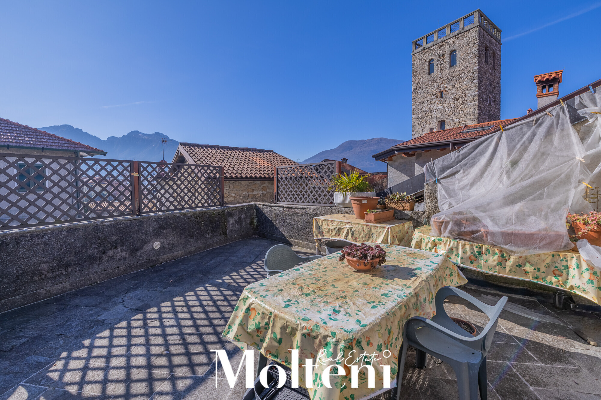 moltenirealestate_casa_house_mandellodellario_forsale_vendita_garden_giardino_terrace_terrazzo (8)